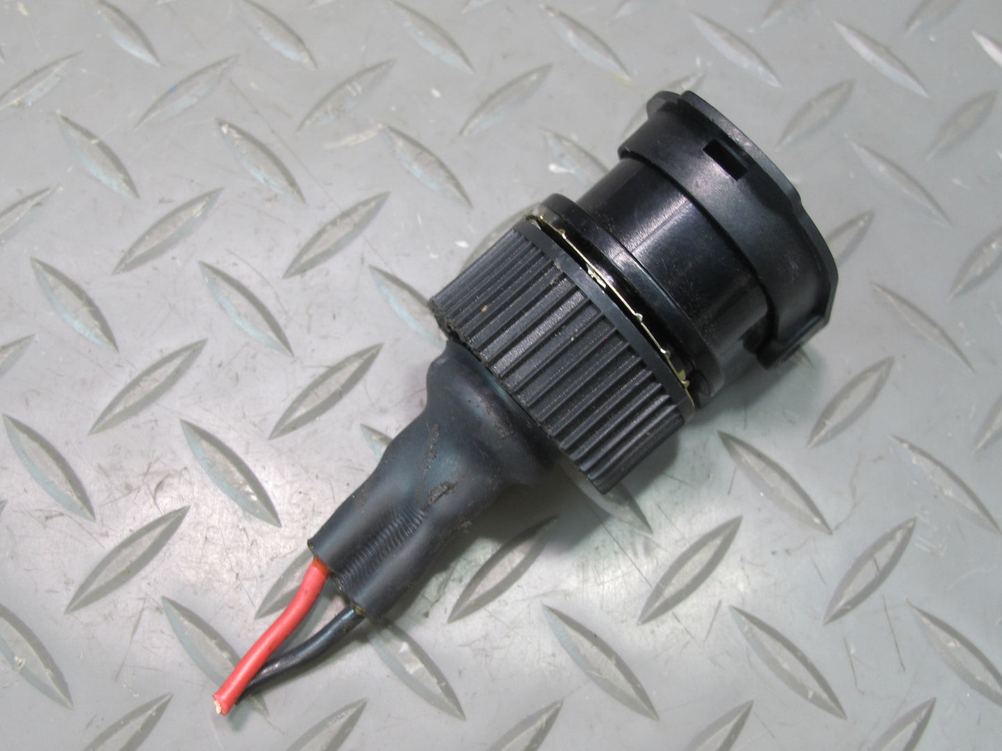 03-06 Chevrolet SSR Rear Luggage Compartment Power Outlet 12V Socket OEM