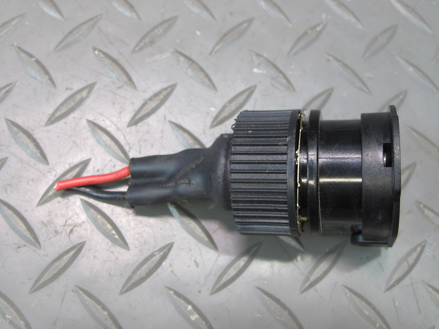 03-06 Chevrolet SSR Rear Luggage Compartment Power Outlet 12V Socket OEM