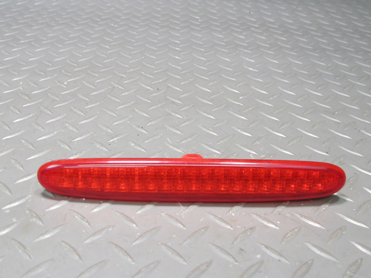 03-06 Chevrolet SSR Rear Third 3RD Brake Light Lamp 15133728 OEM