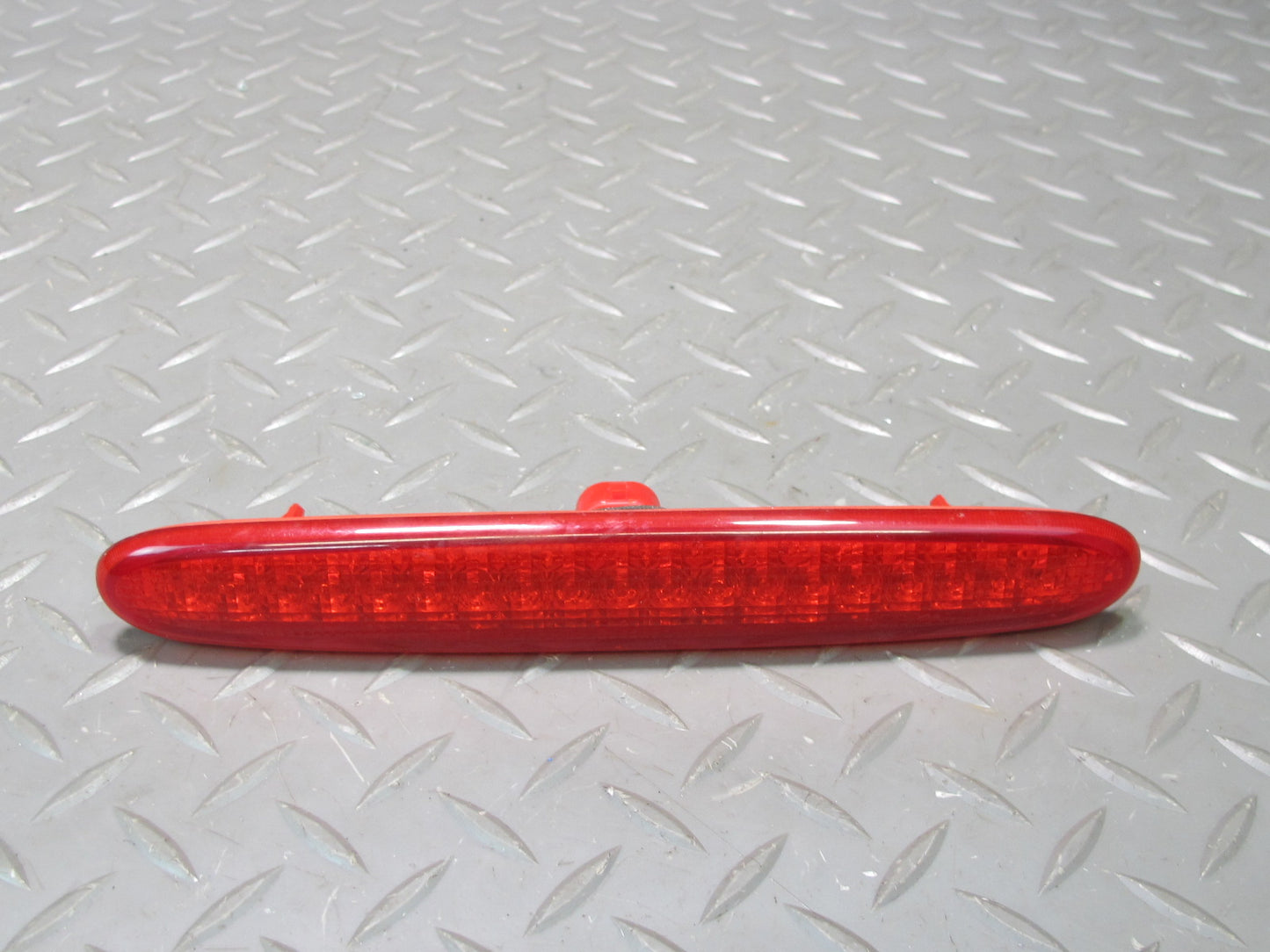 03-06 Chevrolet SSR Rear Third 3RD Brake Light Lamp 15133728 OEM
