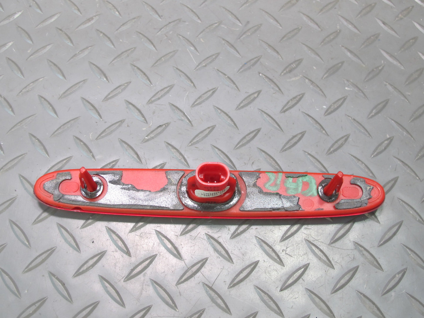 03-06 Chevrolet SSR Rear Third 3RD Brake Light Lamp 15133728 OEM