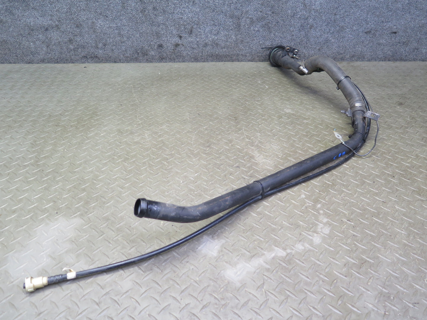 03-06 Chevrolet SSR Fuel Filler Neck Pipe w Fuel Cap OEM