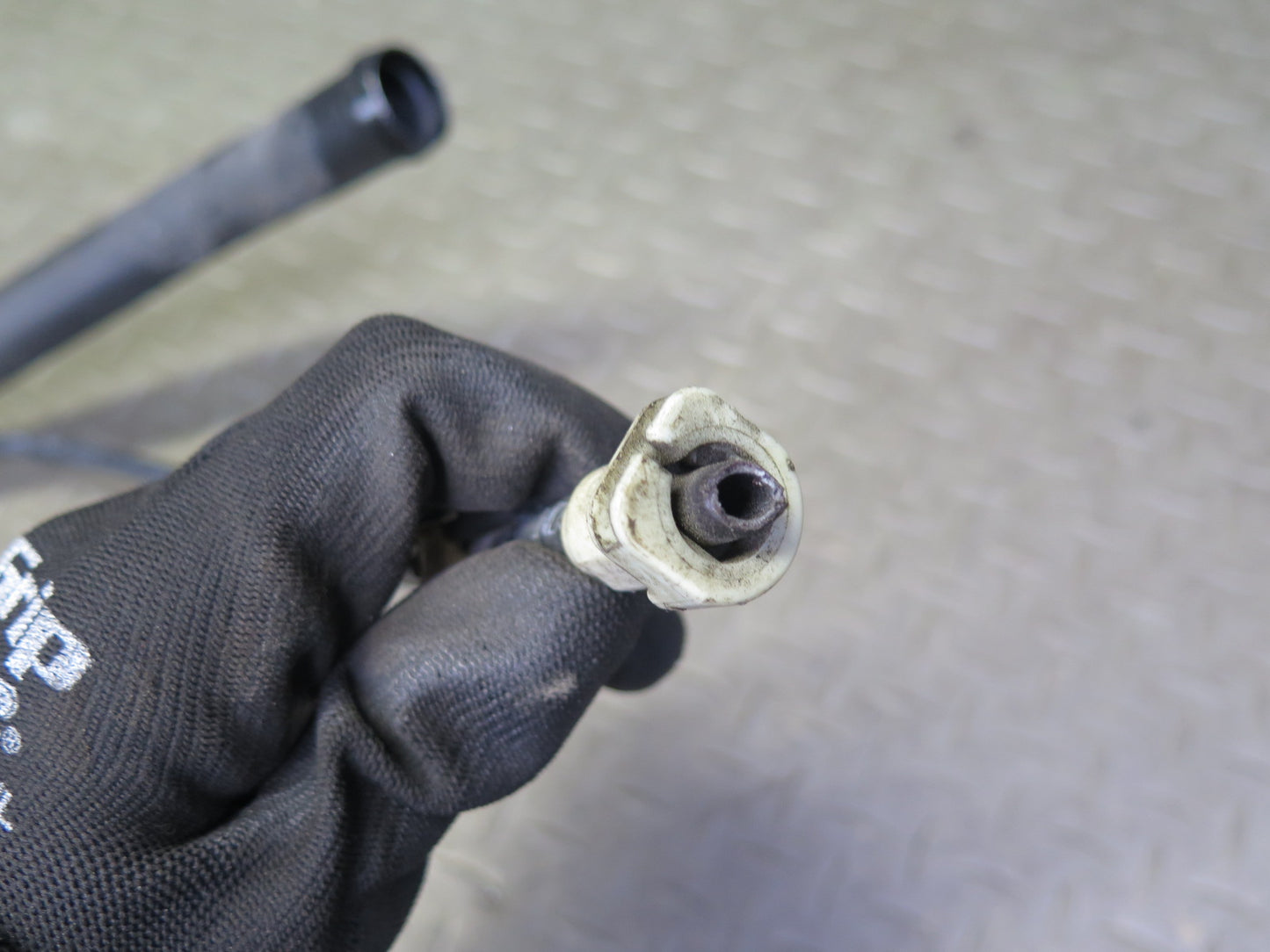 03-06 Chevrolet SSR Fuel Filler Neck Pipe w Fuel Cap OEM