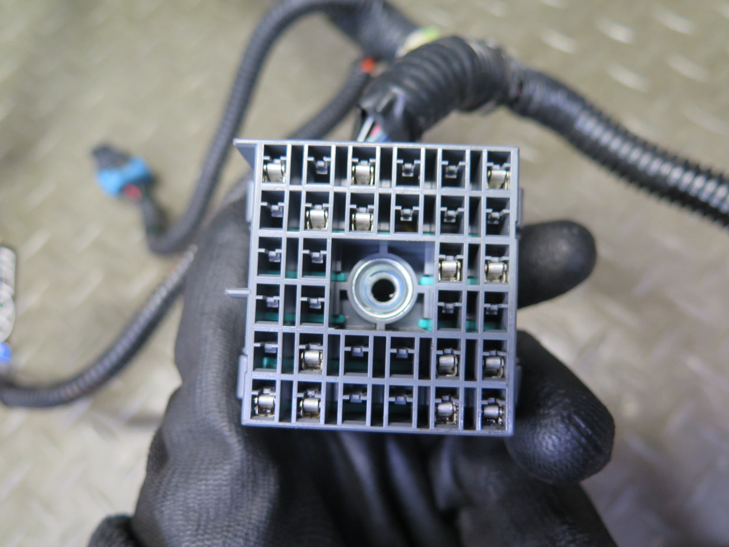 03-06 Chevrolet SSR Underhood Headlight Wire Wiring Harness OEM