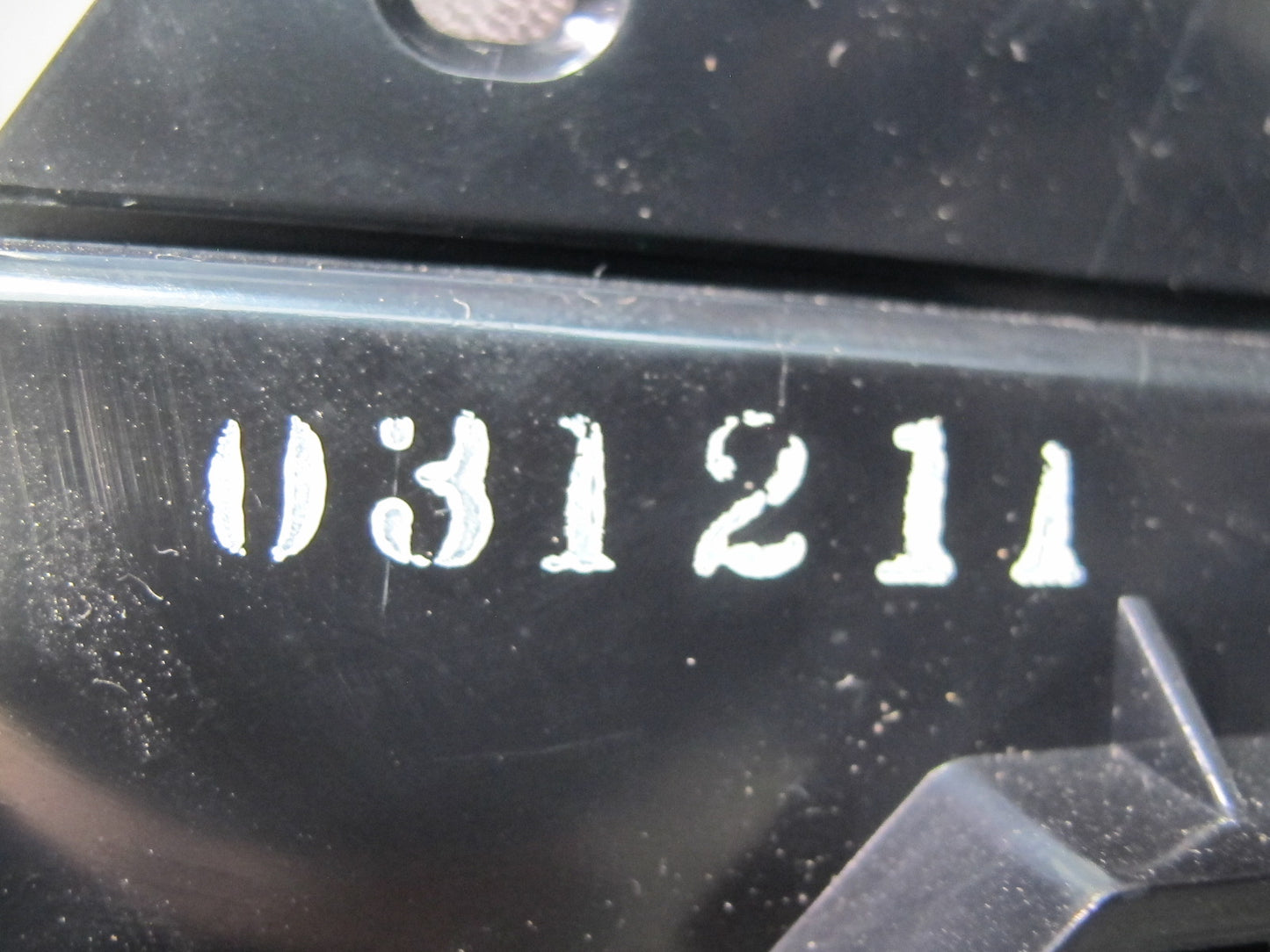 2004 Nissan Z33 350Z Dash Front Center Trim Bezel Cover Panel w Storage OEM