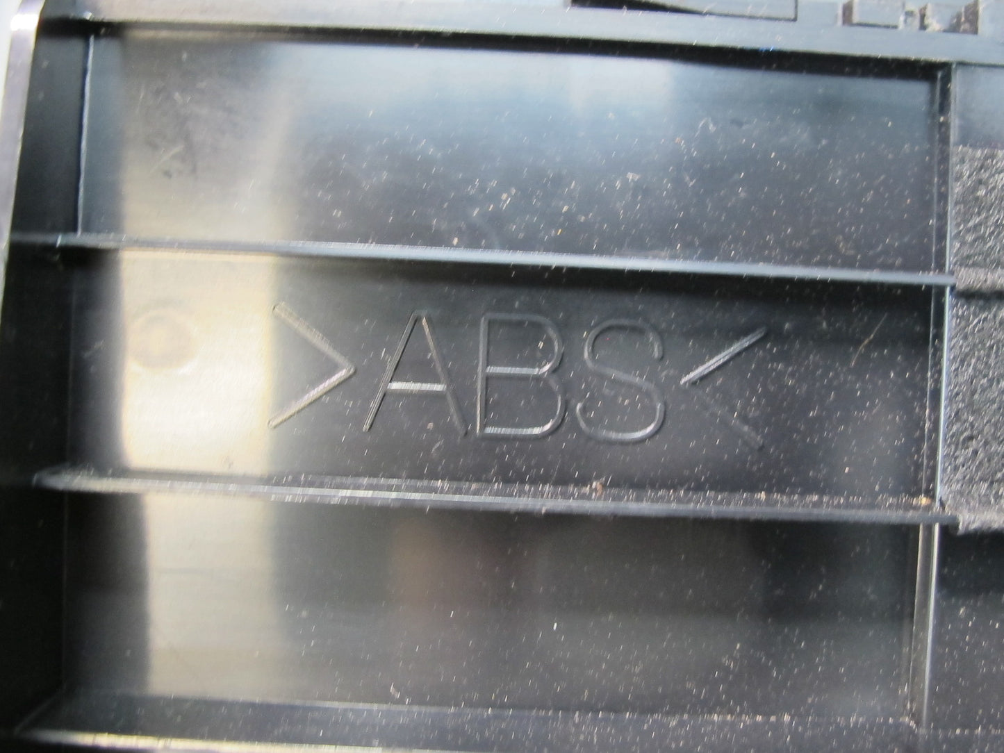 2004 Nissan Z33 350Z Dash Front Center Trim Bezel Cover Panel w Storage OEM