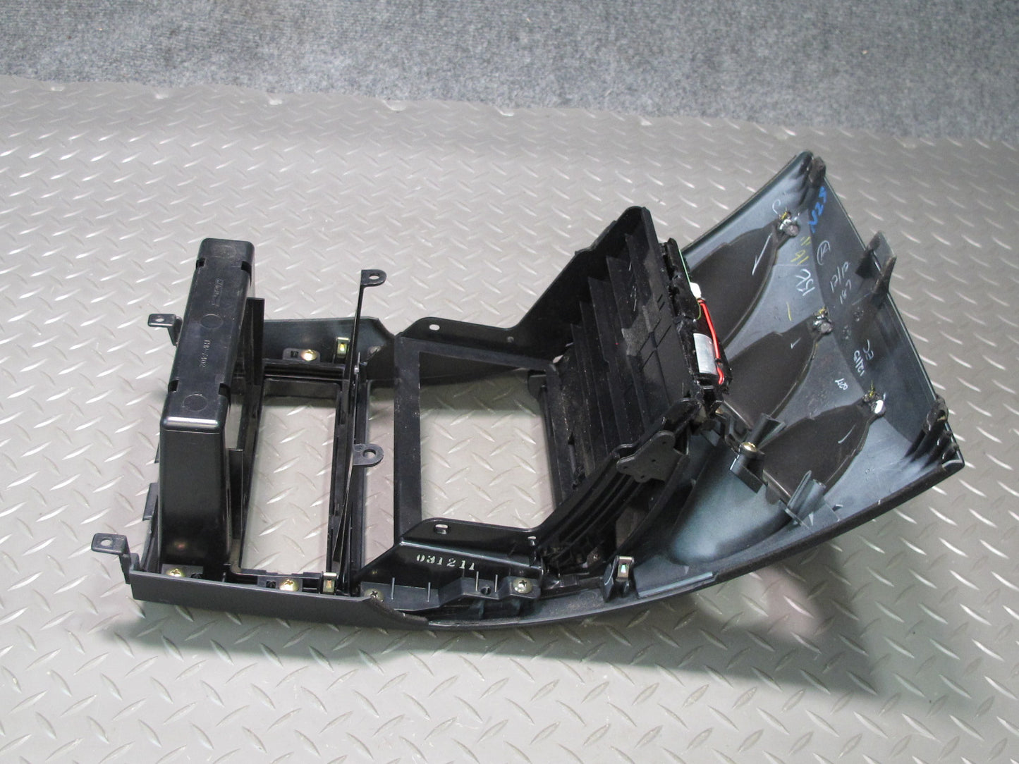 2004 Nissan Z33 350Z Dash Front Center Trim Bezel Cover Panel w Storage OEM