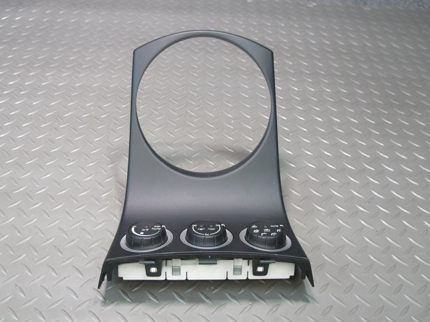 2004 Nissan Z33 350Z MT A/C Heater Climate Control Switch w Trim Bezel Panel OEM