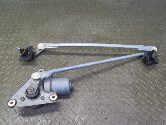 03-06 Chevrolet SSR Front Windshield Wiper Transmission Linkage w Motor OEM