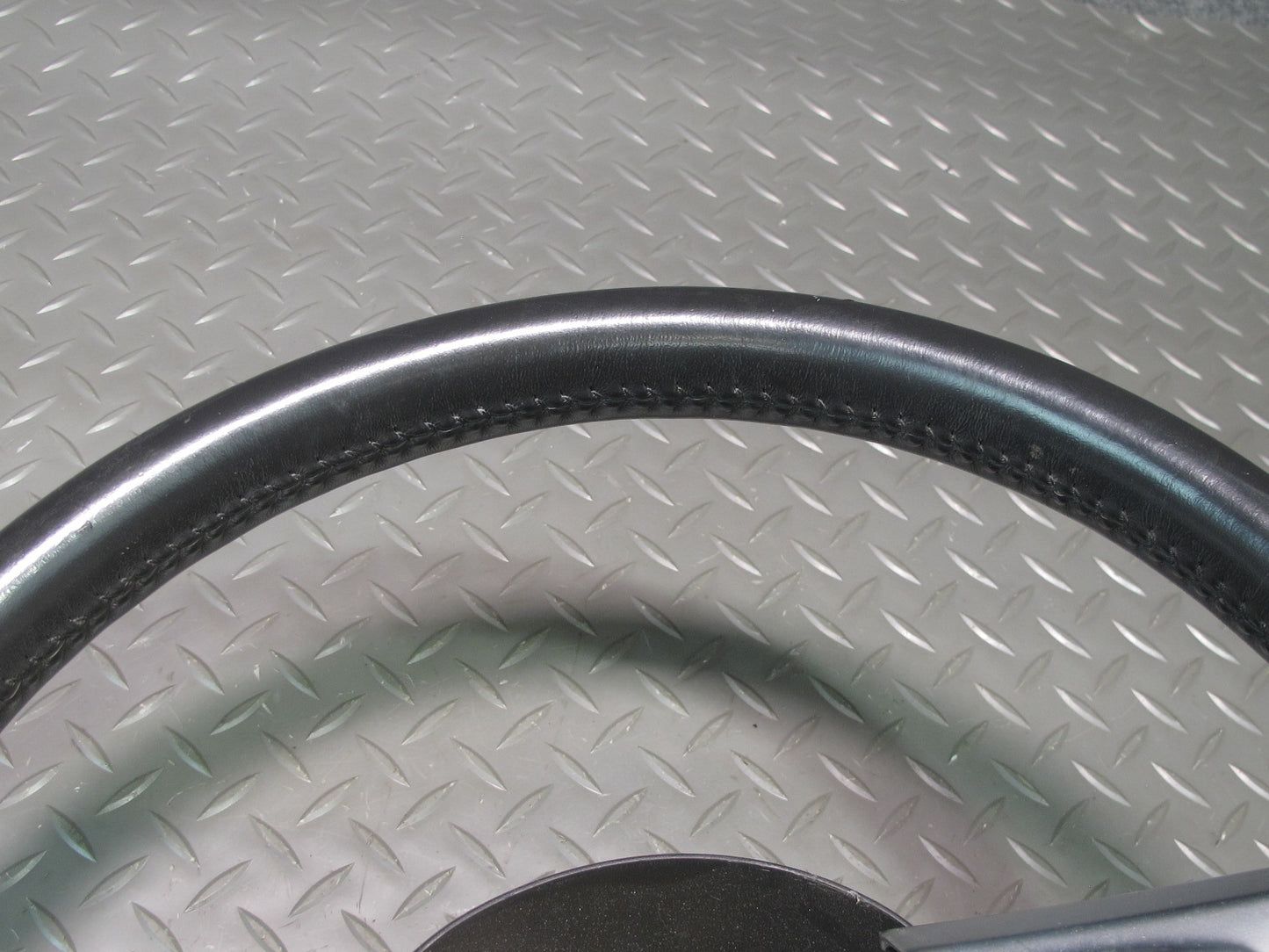 03-06 Chevrolet SSR Multifunction Leather Steering 15162293 OEM