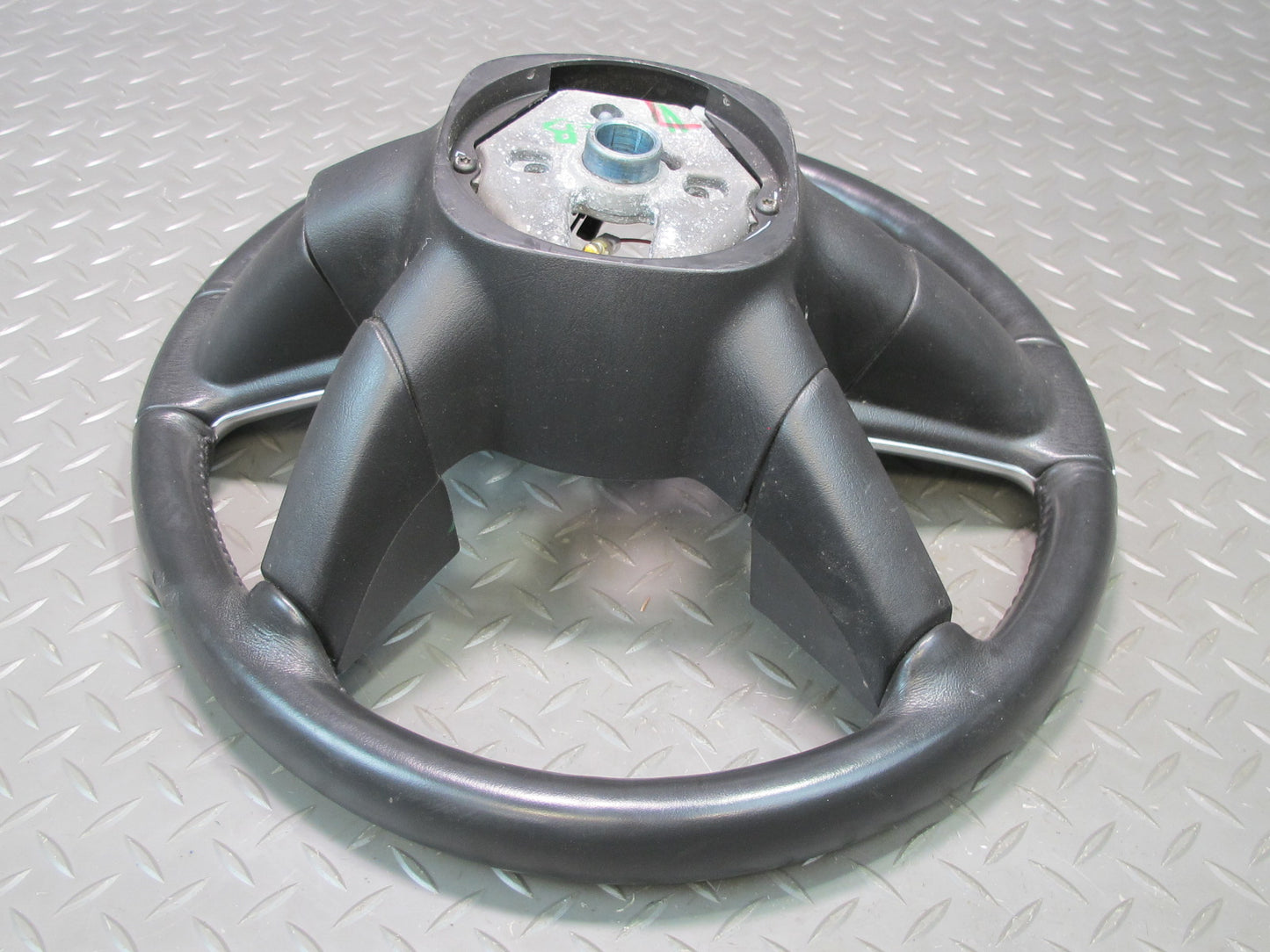 03-06 Chevrolet SSR Multifunction Leather Steering 15162293 OEM