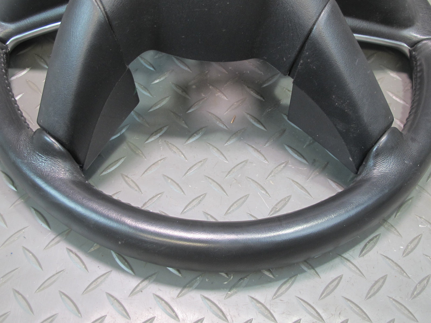 03-06 Chevrolet SSR Multifunction Leather Steering 15162293 OEM