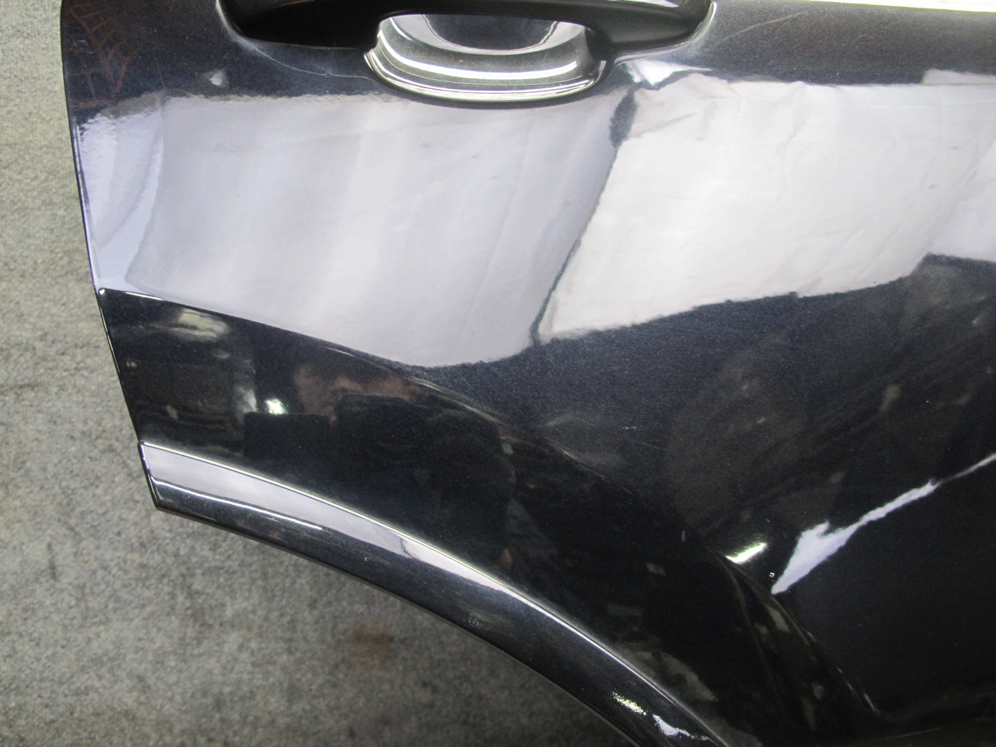 2011-2018 Porsche Cayenne 958 Rear Right Side Door Shell Panel W/ Glass Black