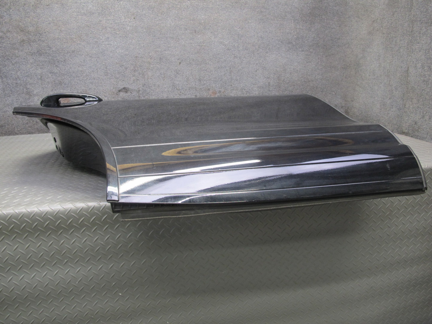 2011-2018 Porsche Cayenne 958 Rear Right Side Door Shell Panel W/ Glass Black