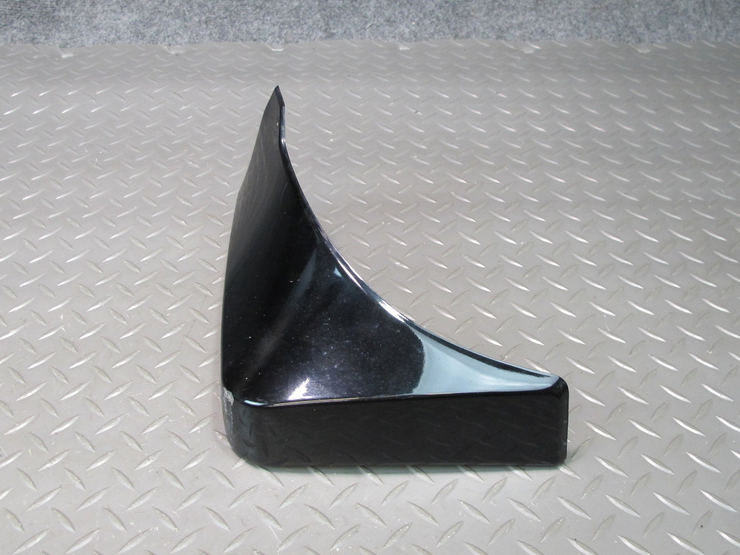 03-09 Nissan Z33 350Z Set of 2 Rear Left & Right MUD Flap Molding Cover OEM