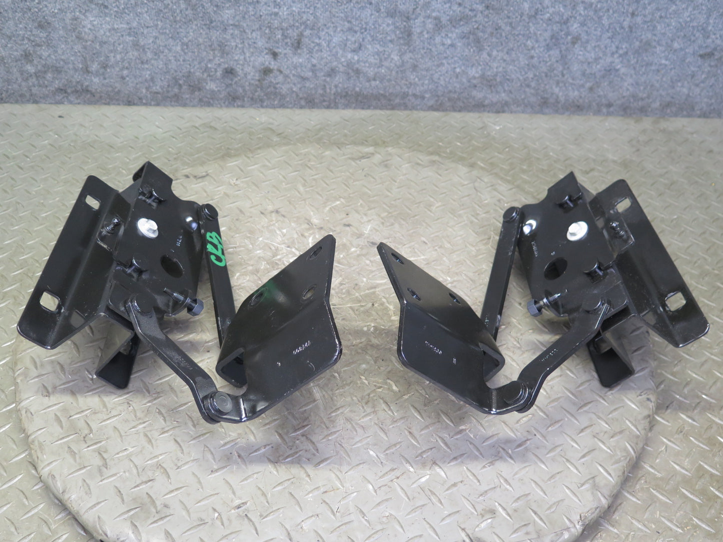 03-06 Chevrolet SSR Set of 2 Rear Left & Right Trunk Hinge OEM