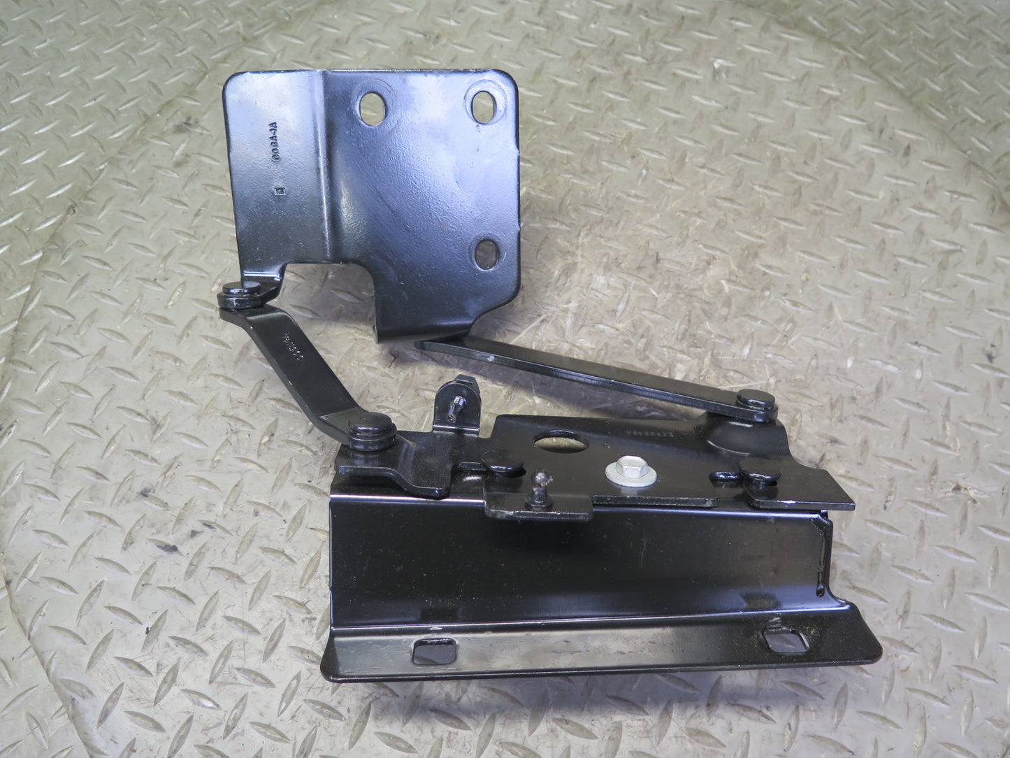 03-06 Chevrolet SSR Set of 2 Rear Left & Right Trunk Hinge OEM