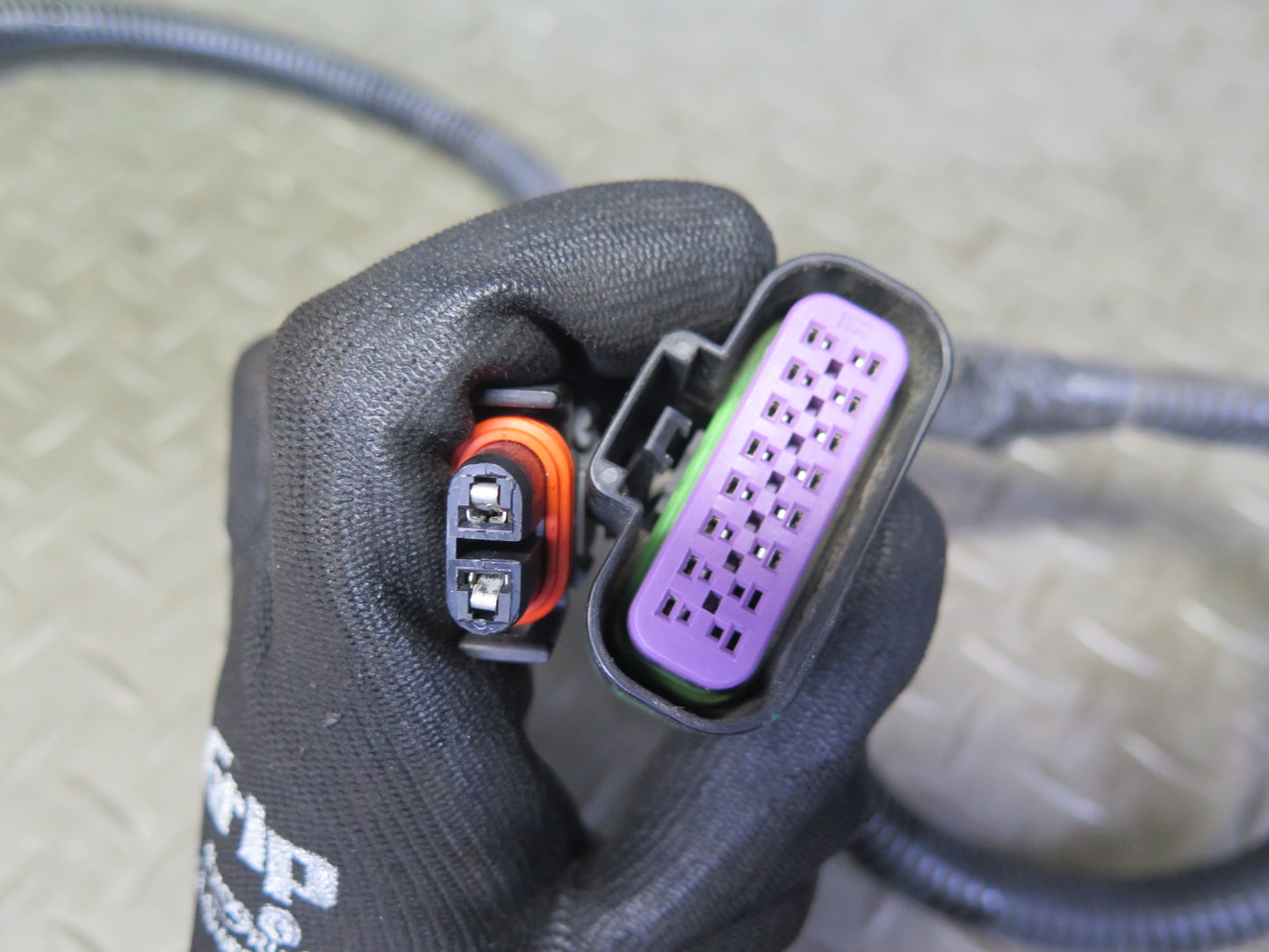 03-06 Chevrolet SSR Front Bumper Wire Wiring Harness OEM