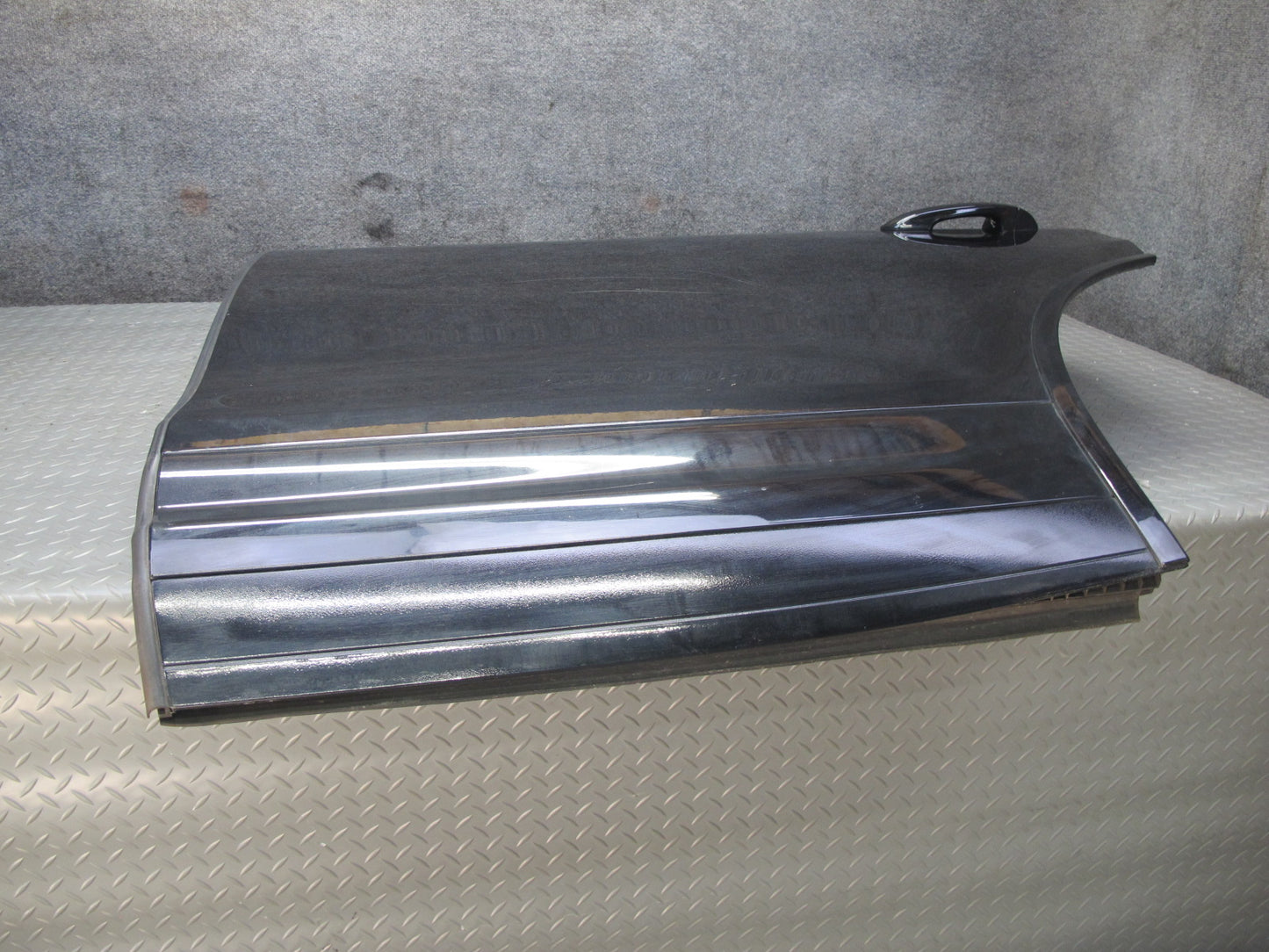 2011-2018 Porsche Cayenne 958 Rear Left Side Door Shell Panel W/ Glass Black