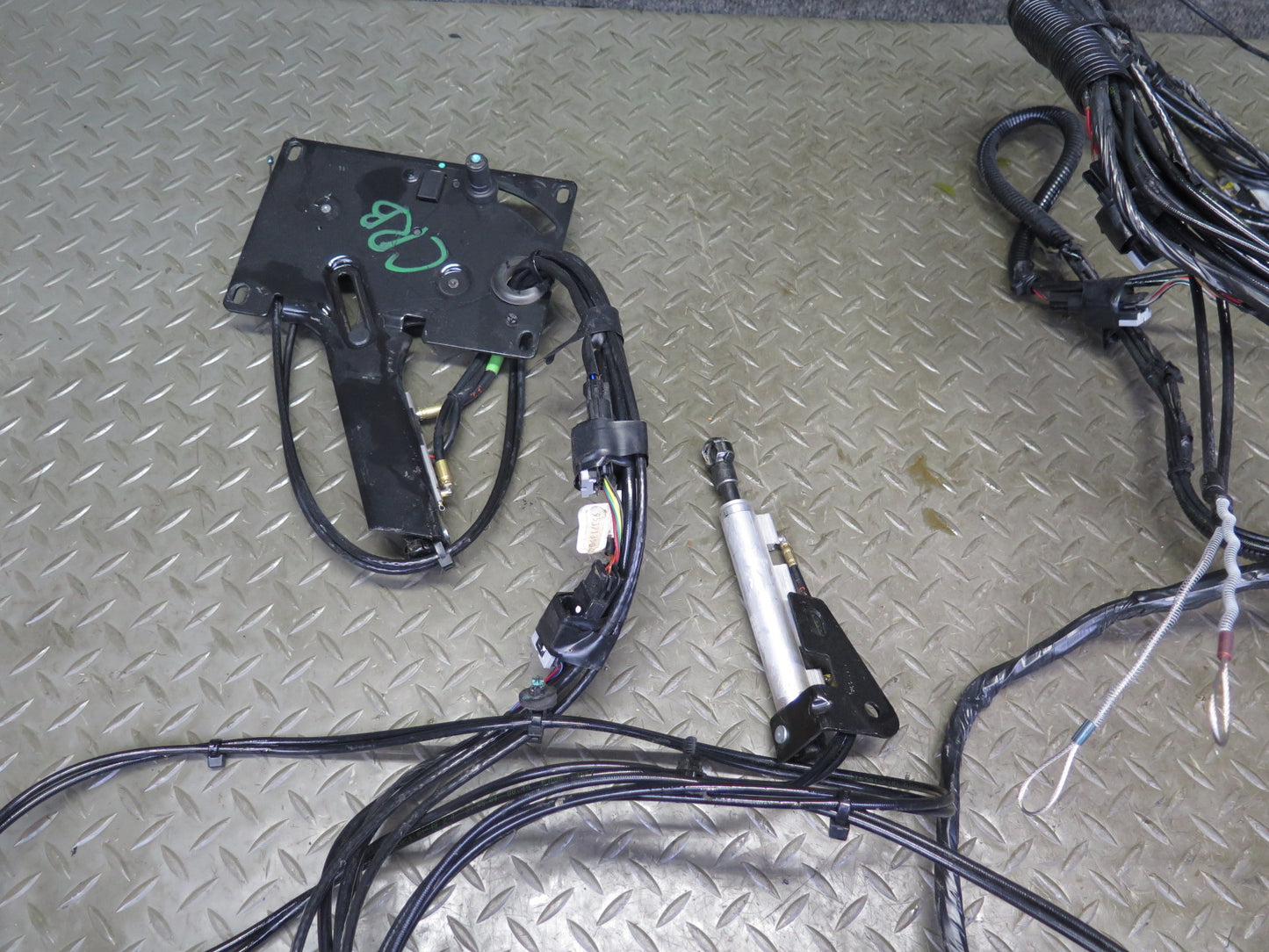 03-06 Chevrolet SSR Convertible TOP Pump w Hydraulic Lines Cylinders Set OEM