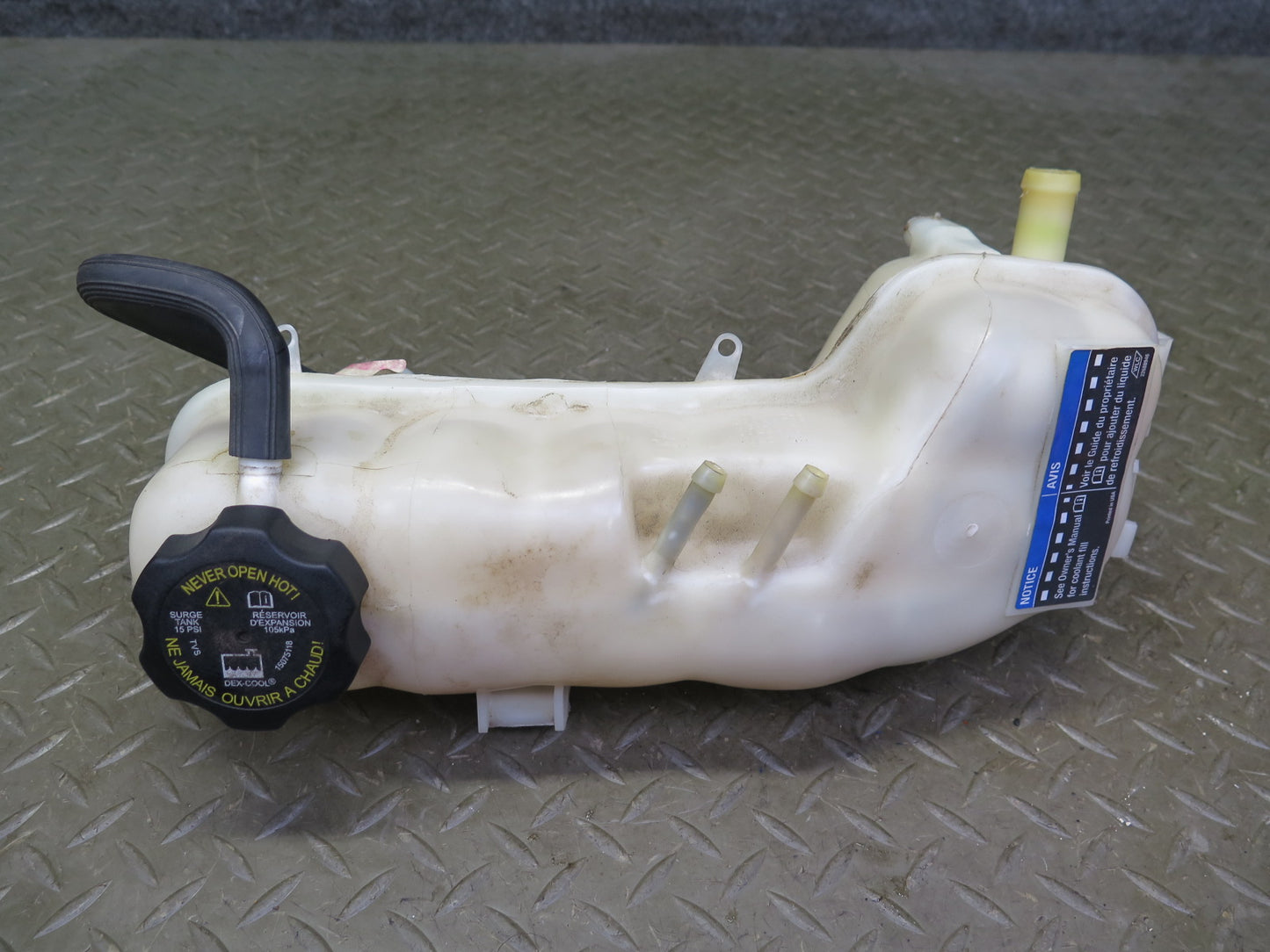 03-06 Chevrolet SSR Engine Coolant Expansion Overflow Reservoir Bottle OEM