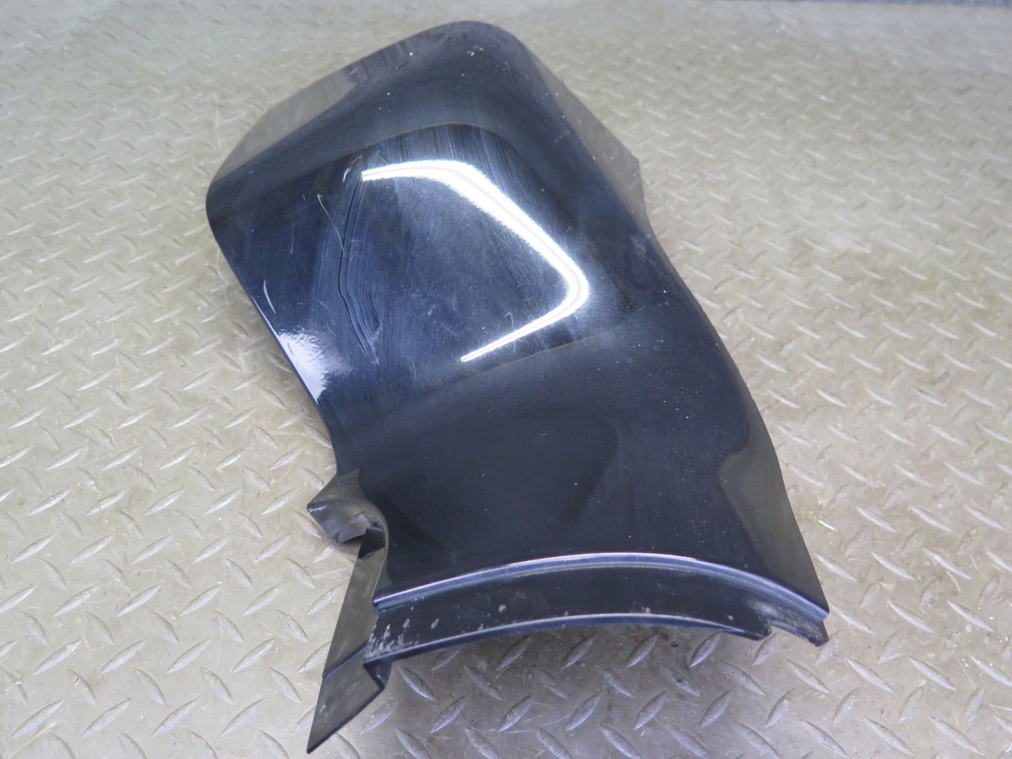 03-06 Chevrolet SSR Front Right Fender Rocker Molding Black 15103580 OEM