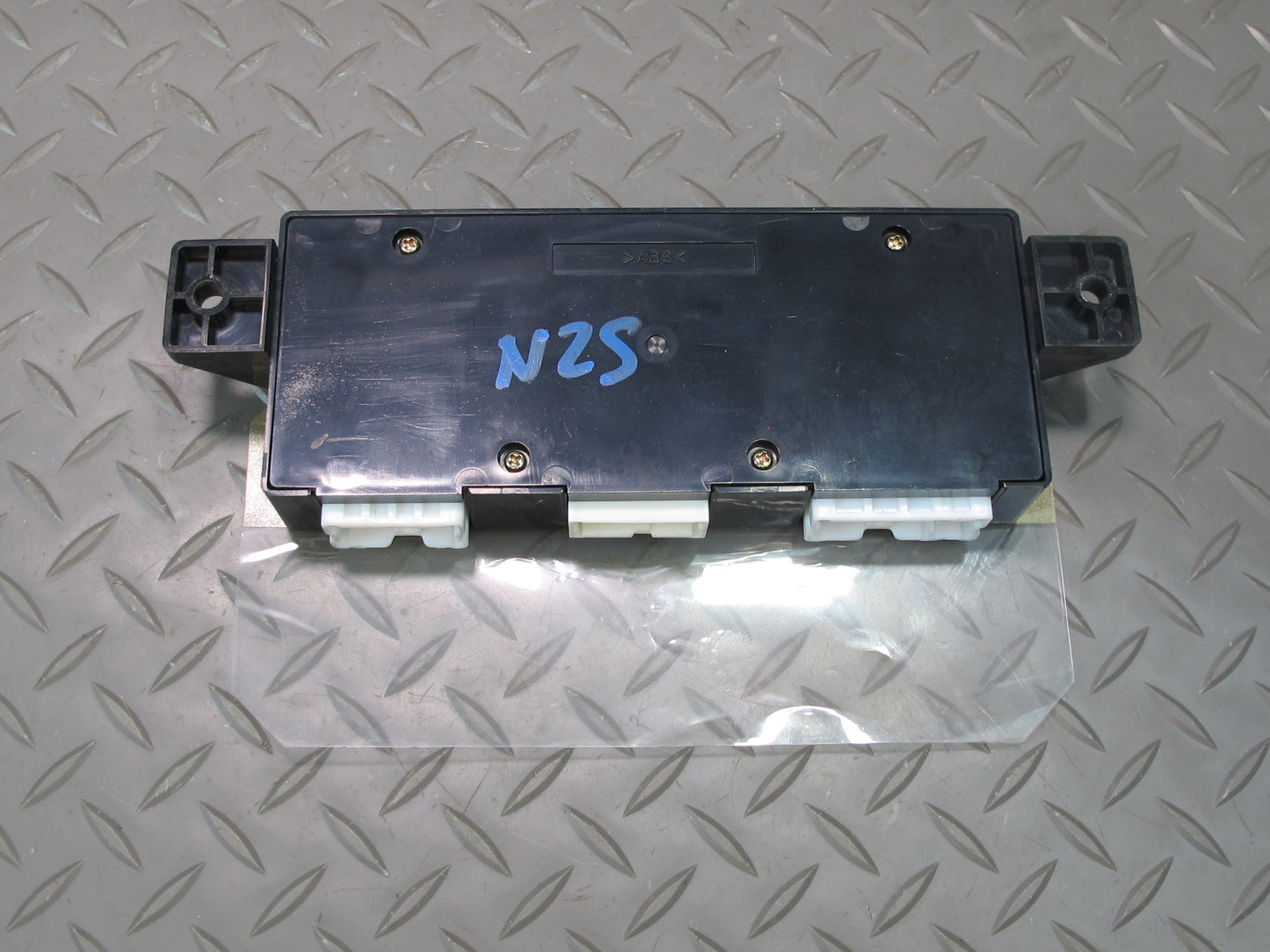 04-09 Nissan Z33 350Z Convertible Folding TOP Roof Control Module OEM