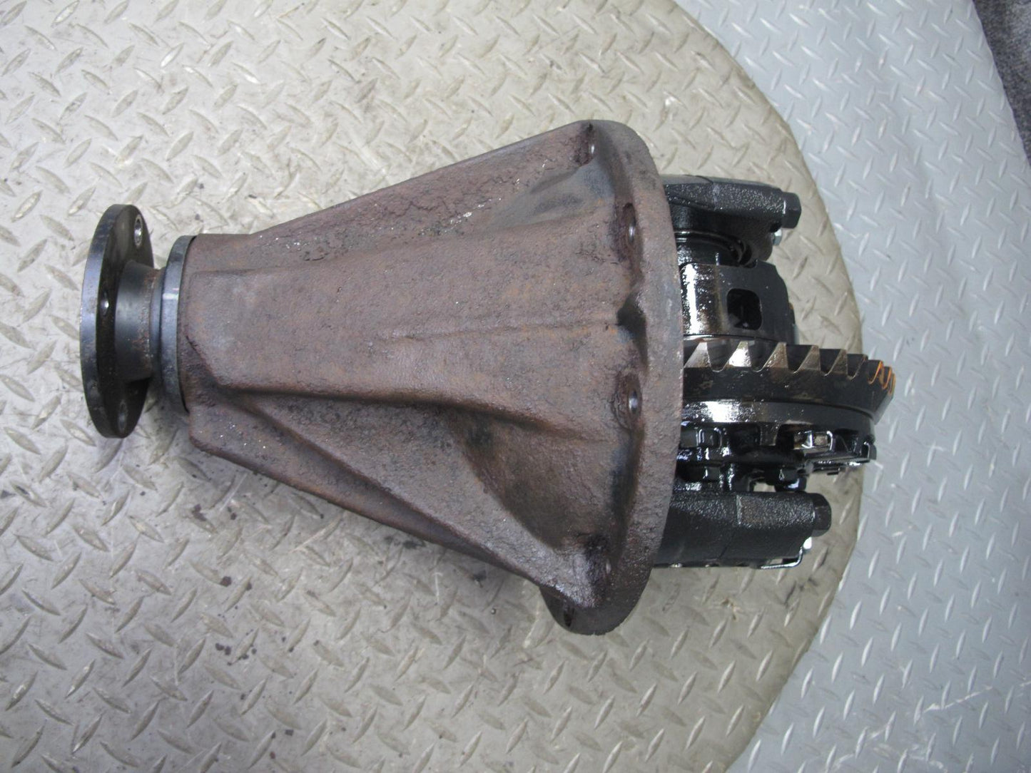 2003-2009 Lexus UZJ120L GX470 AWD Rear Axle Differential Carrier 3.73 Ratio