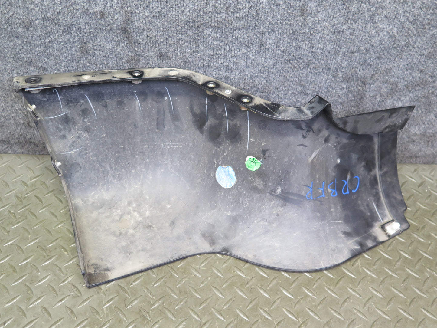 03-06 Chevrolet SSR Front Right Fender Rocker Molding Black 15103580 OEM