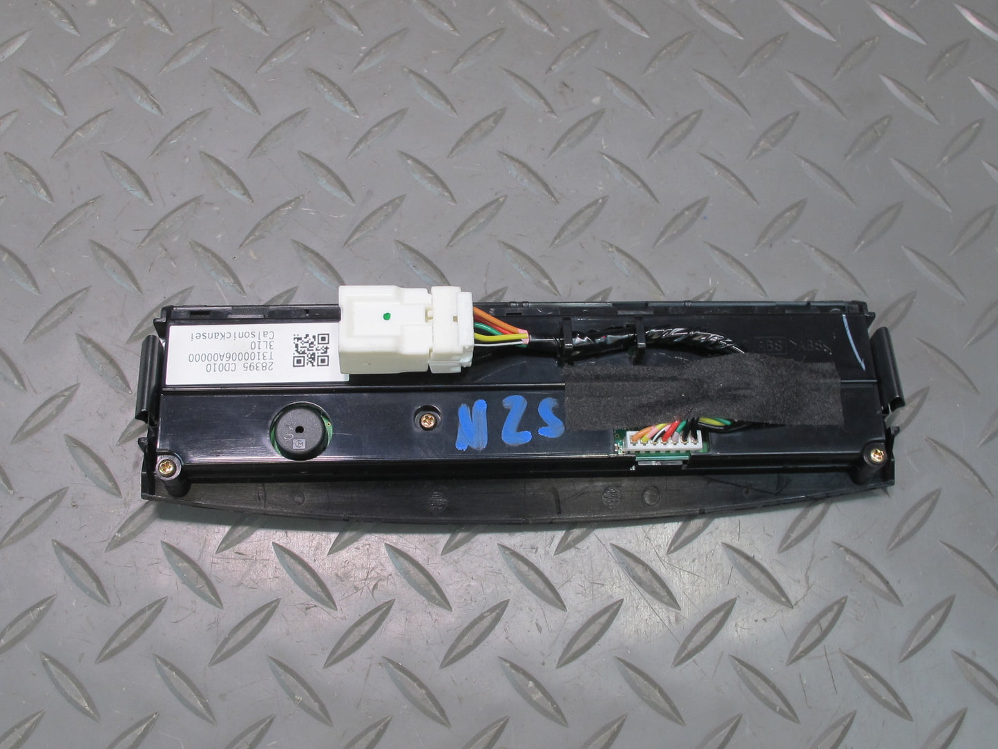 03-09 Nissan Z33 350Z Navigation GPS Control Switch Panel 28395-CD010 OEM