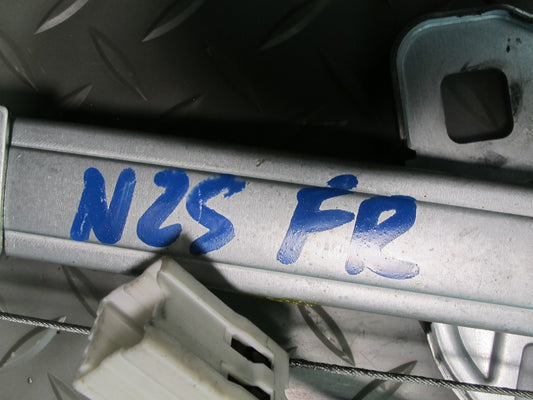 04-09 Nissan Z33 350Z Convert Right  Door Window Regulator w Aftermarket Motor