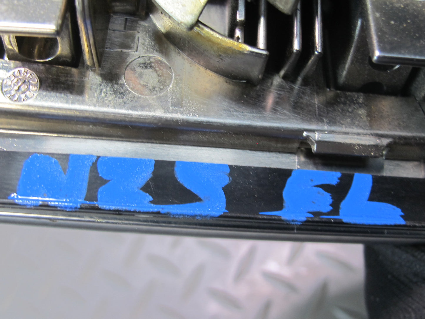 03-09 Nissan Z33 350Z Left Door Exterior Handle OEM