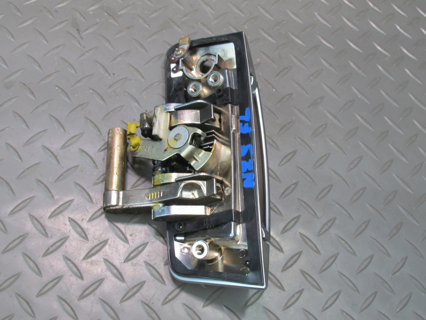 03-09 Nissan Z33 350Z Left Door Exterior Handle OEM