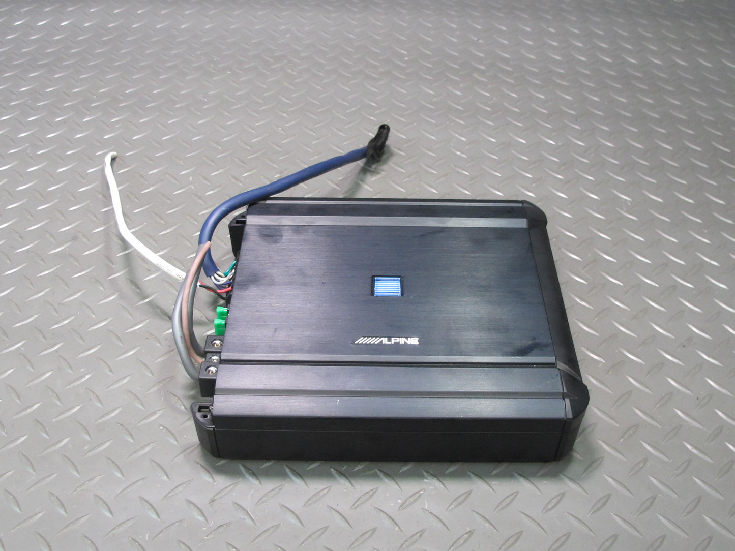 Alpine V-power MRV-V500 Digital Audio Amplifier AMP