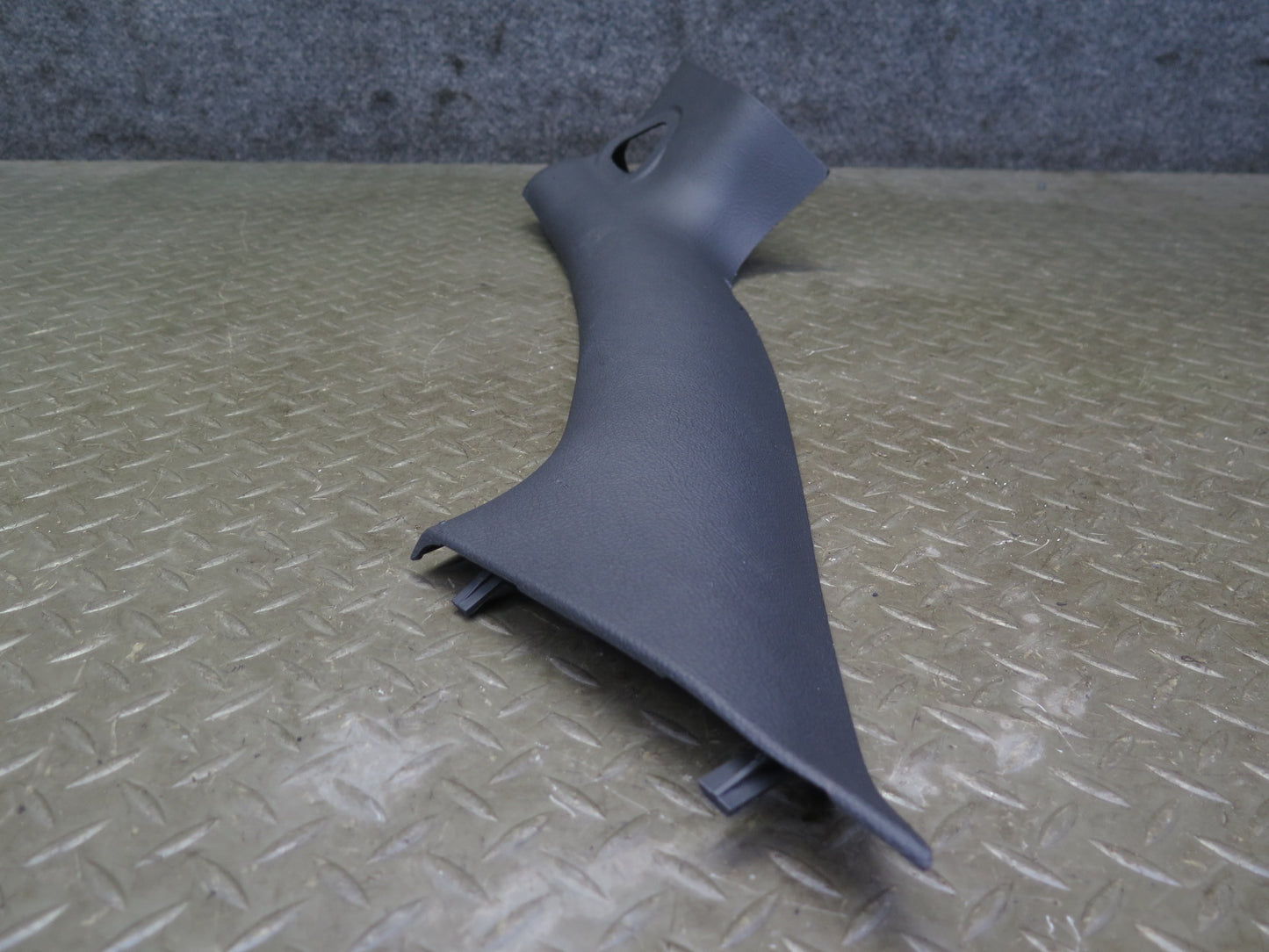 03-06 Chevrolet SSR Set of 2 Left & Right A Pillar Trim Cover Panel Black OEM