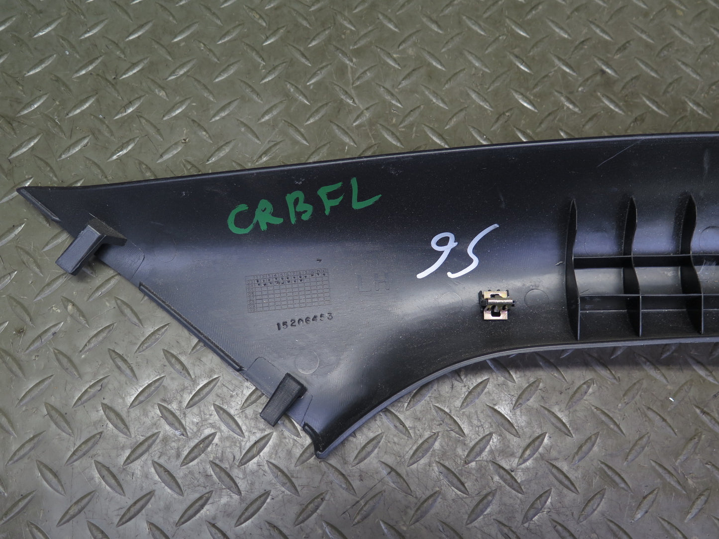 03-06 Chevrolet SSR Set of 2 Left & Right A Pillar Trim Cover Panel Black OEM