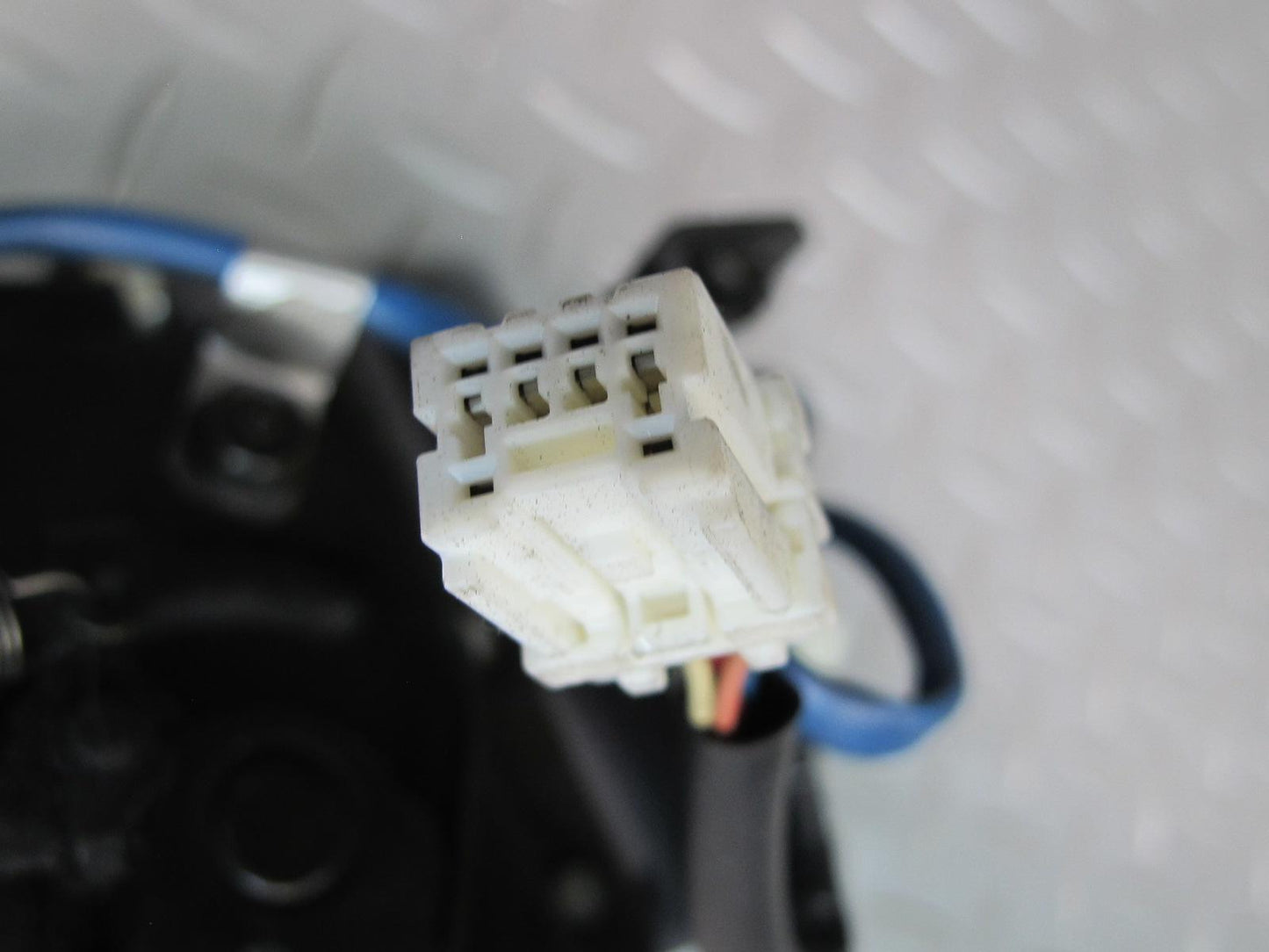 04-09 Nissan 350Z Convertible TOP Tonneau Cover Lid Lock Actuator Motor Set