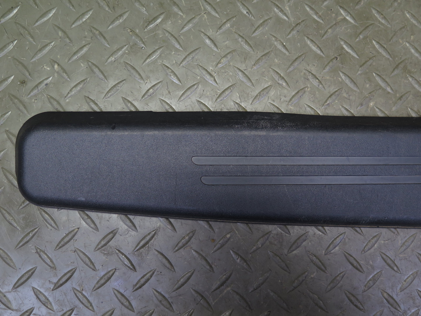 03-06 Chevrolet SSR Rear Tail Gate Step Sill Scuff Plate Trim Panel OEM