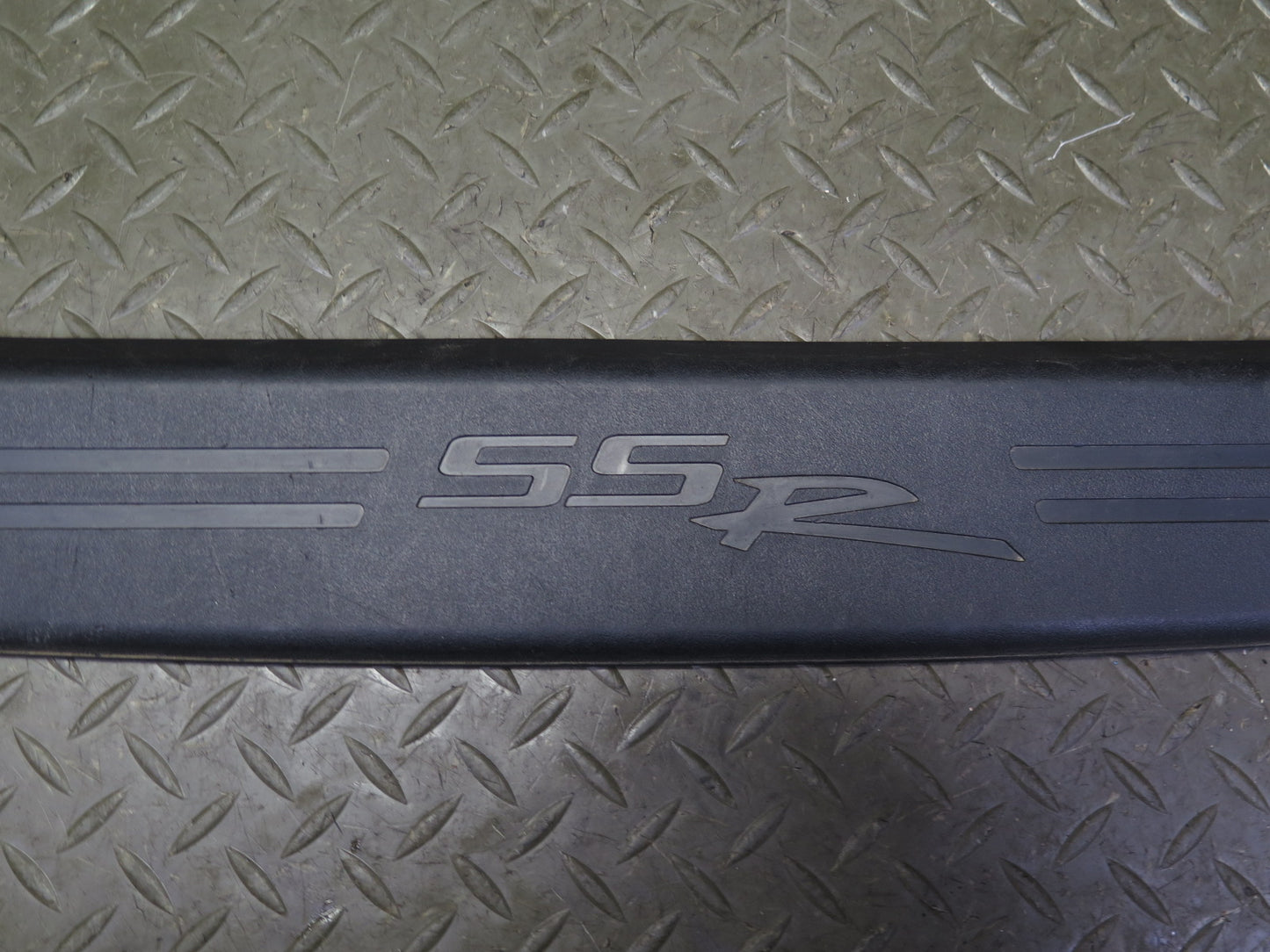 03-06 Chevrolet SSR Rear Tail Gate Step Sill Scuff Plate Trim Panel OEM