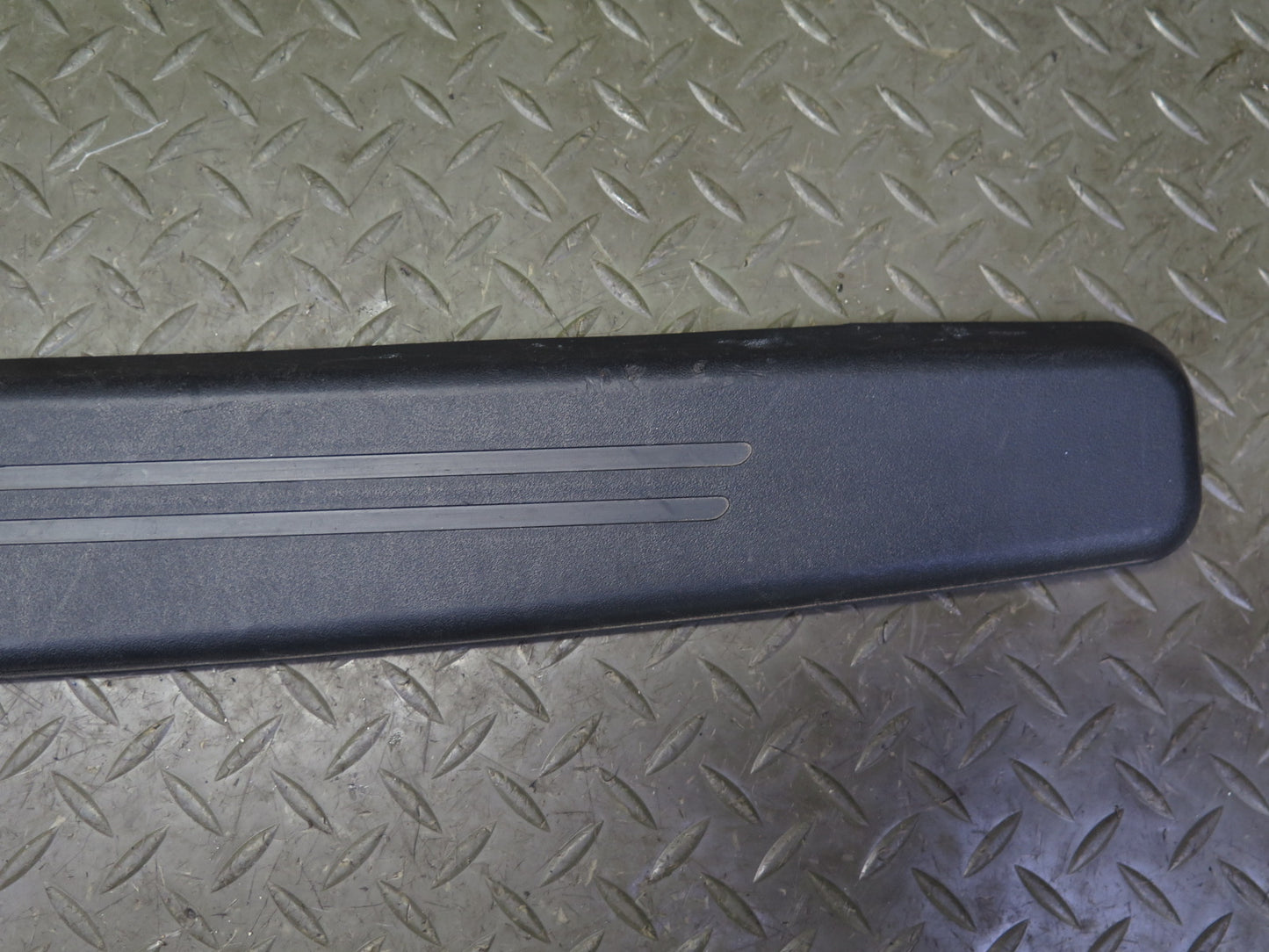 03-06 Chevrolet SSR Rear Tail Gate Step Sill Scuff Plate Trim Panel OEM