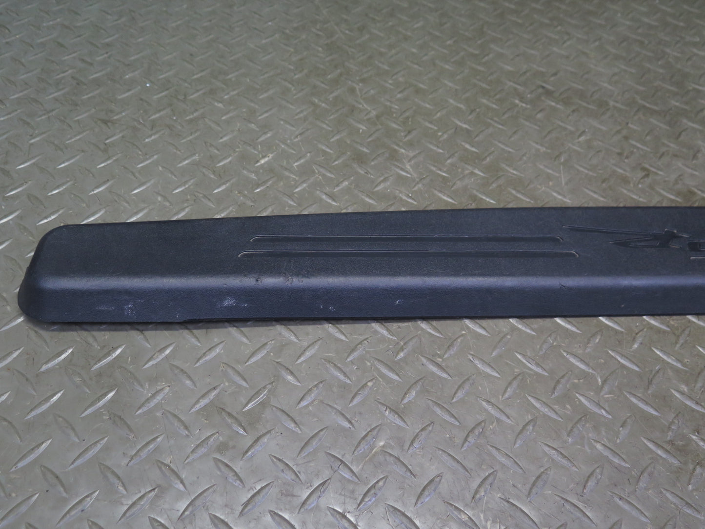 03-06 Chevrolet SSR Rear Tail Gate Step Sill Scuff Plate Trim Panel OEM