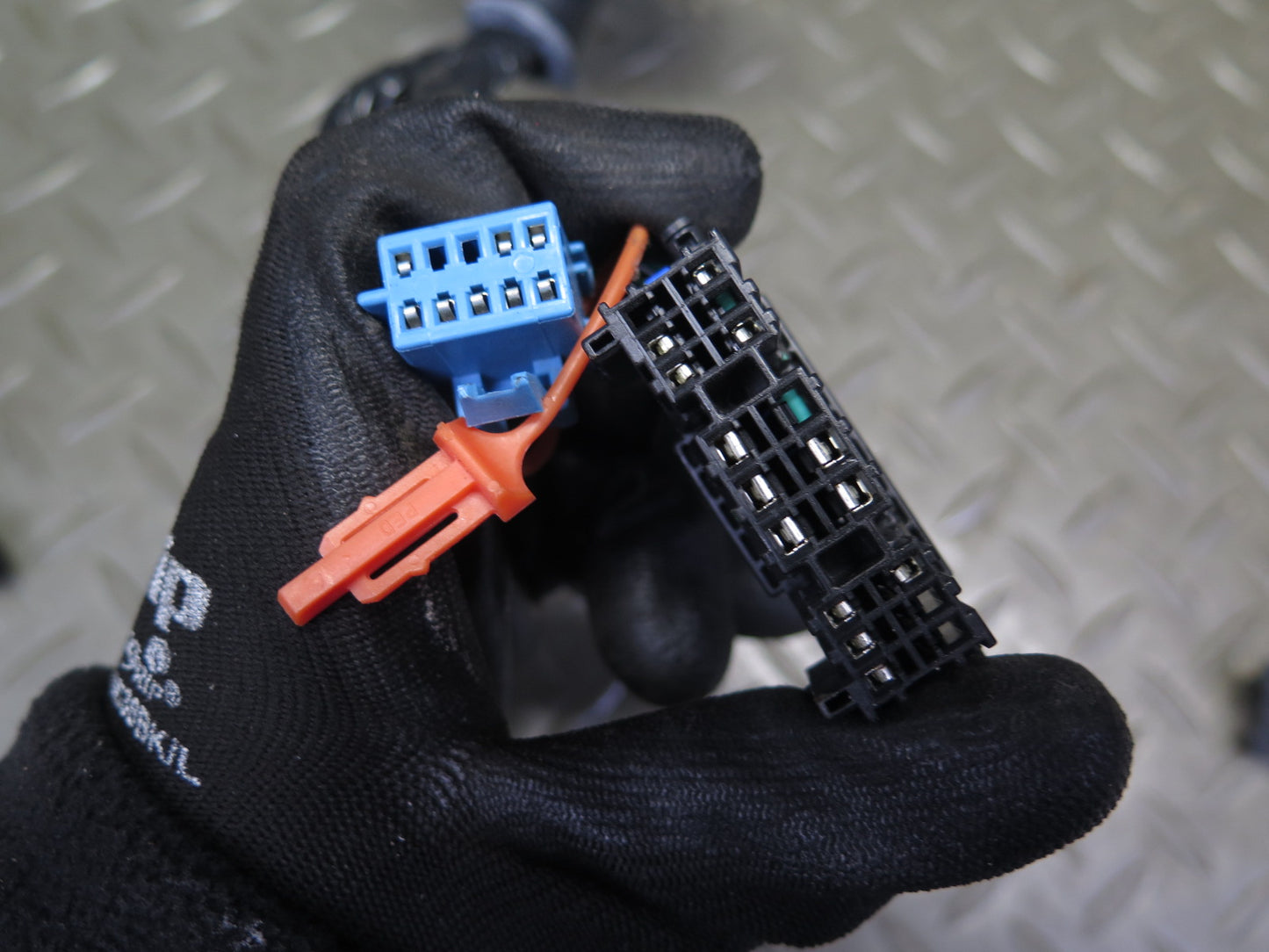 03-06 Chevrolet SSR Right Passenger Door Wire Wiring Harness OEM