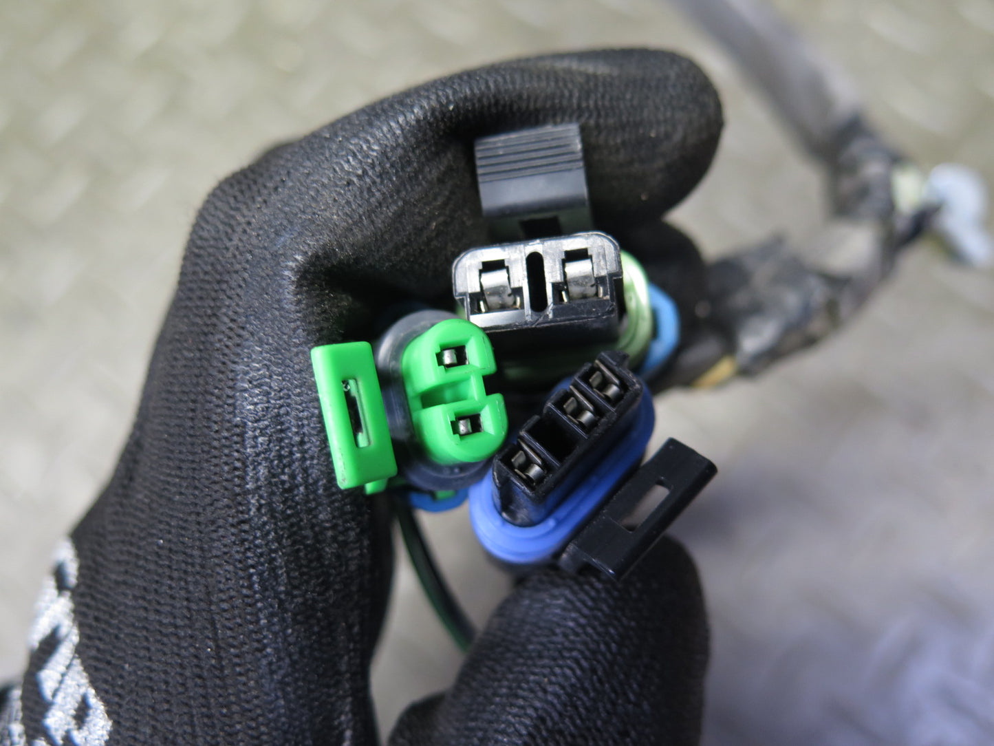 03-06 Chevrolet SSR Right Passenger Door Wire Wiring Harness OEM