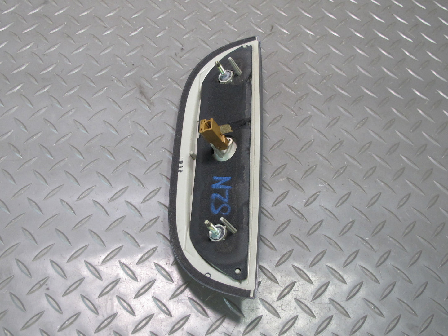 04-07 Nissan Z33 350Z Convertible Rear Third 3RD Brake Stop Light Lamp OEM