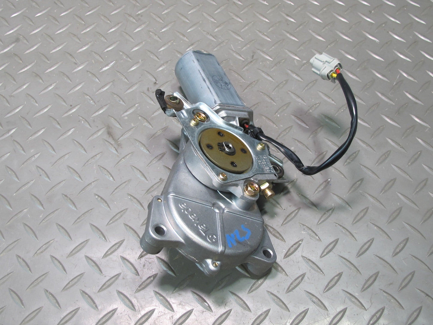 04-09 Nissan Z33 350Z Convertible Set of 2 TOP Roof Lift Motor Drive Unit OEM