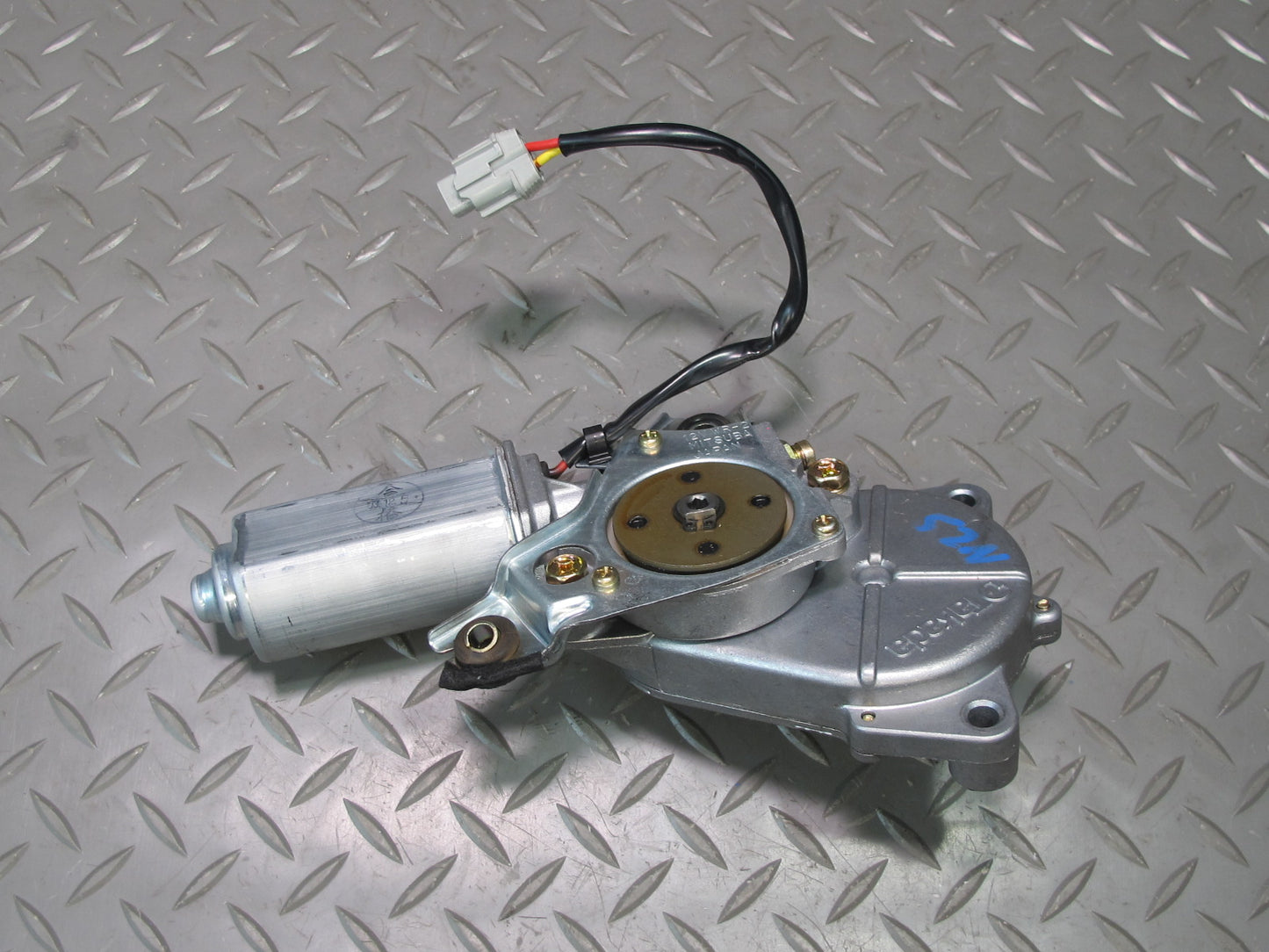 04-09 Nissan Z33 350Z Convertible Set of 2 TOP Roof Lift Motor Drive Unit OEM