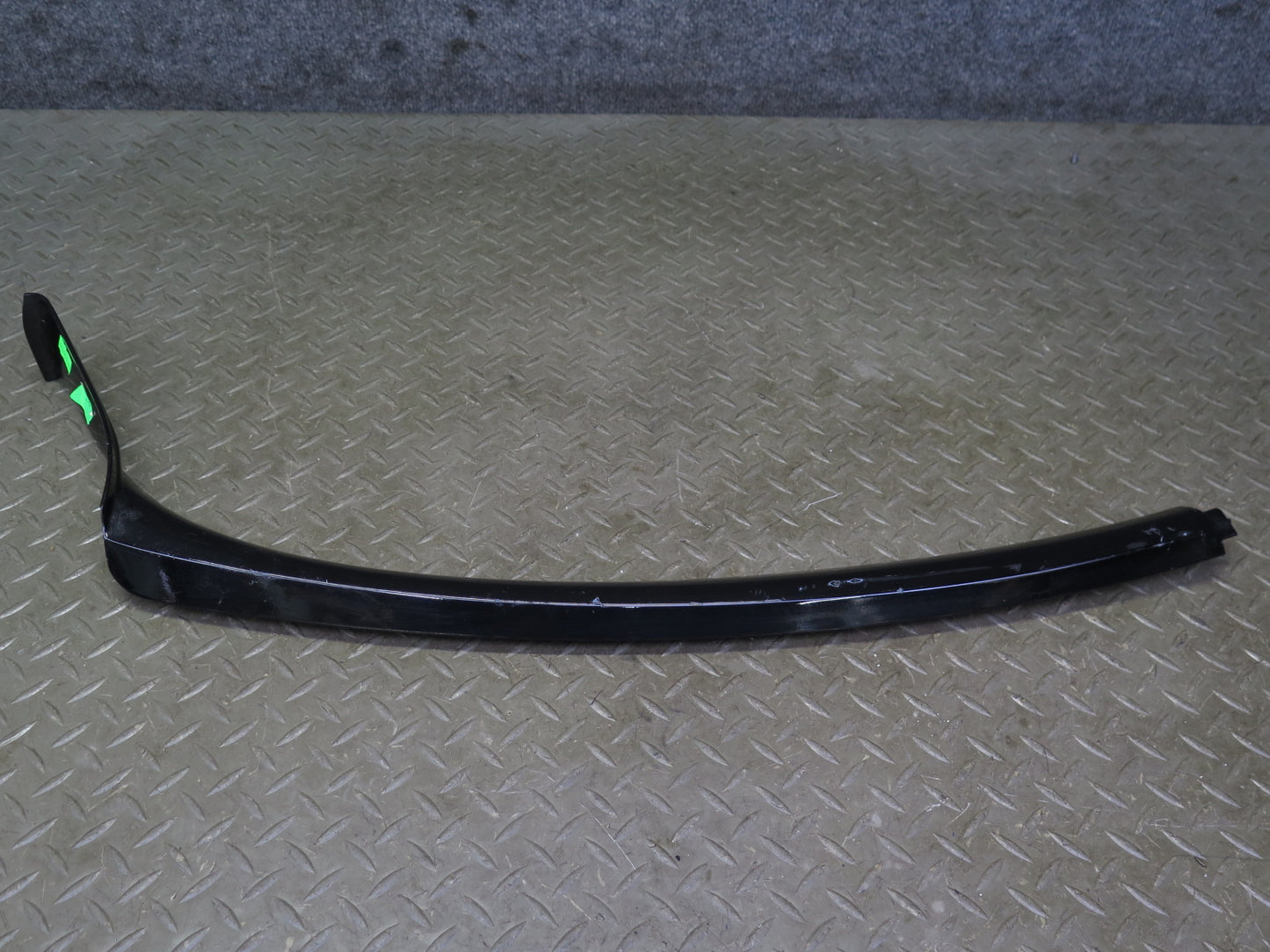 03-06 Chevrolet SSR Set of 2 Interior Windshield Dash Left Right Trim Black OEM