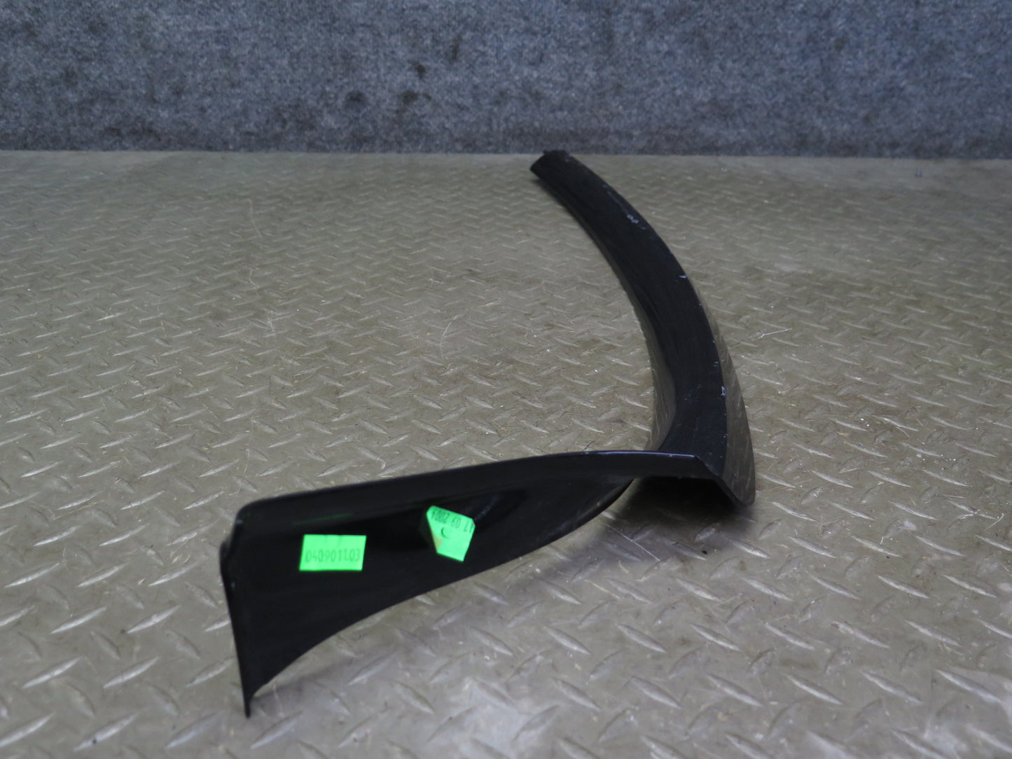 03-06 Chevrolet SSR Set of 2 Interior Windshield Dash Left Right Trim Black OEM