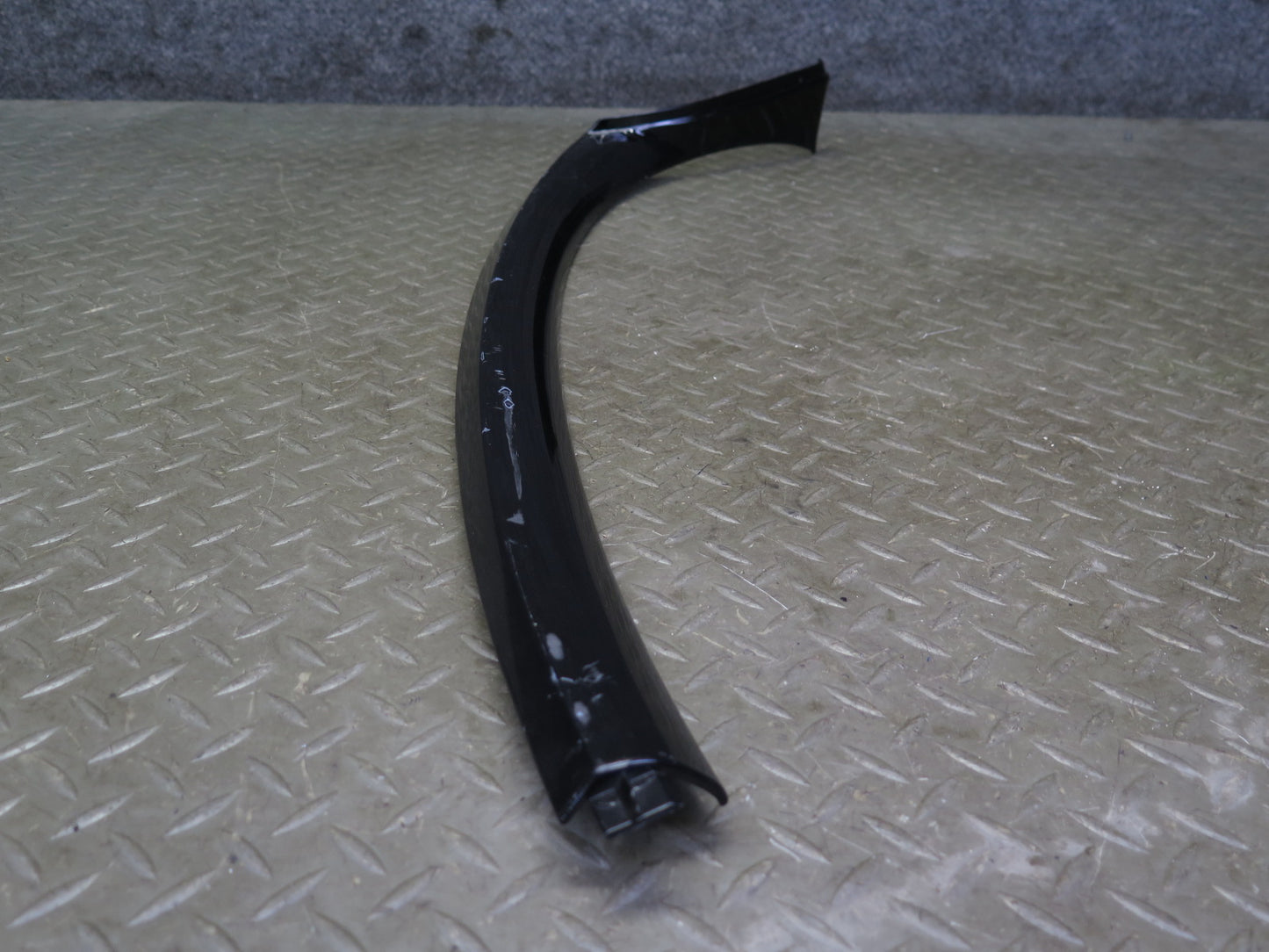 03-06 Chevrolet SSR Set of 2 Interior Windshield Dash Left Right Trim Black OEM