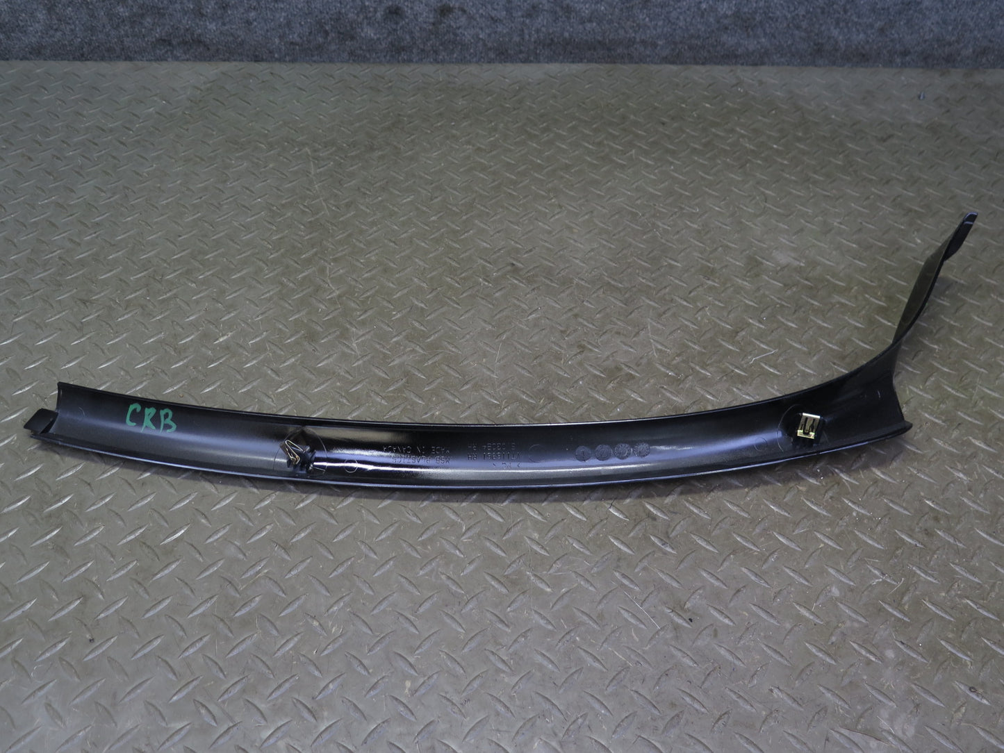 03-06 Chevrolet SSR Set of 2 Interior Windshield Dash Left Right Trim Black OEM